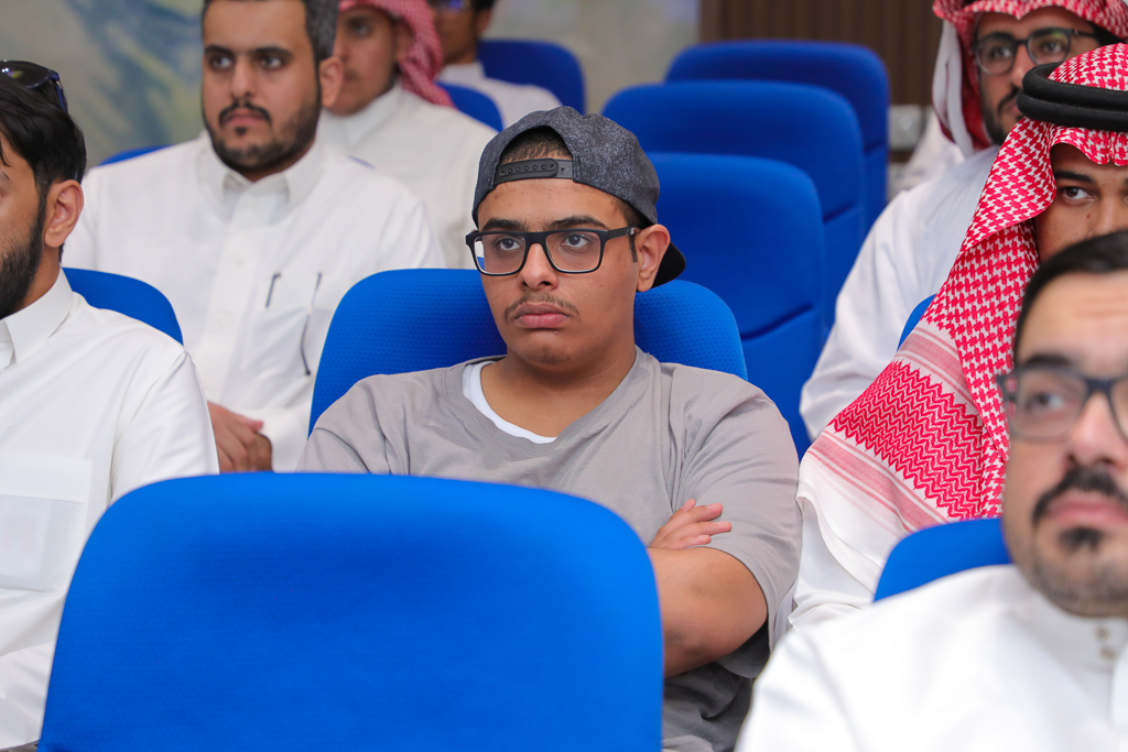 الفيحاء يقيم دورة التصوير كالمحترفين