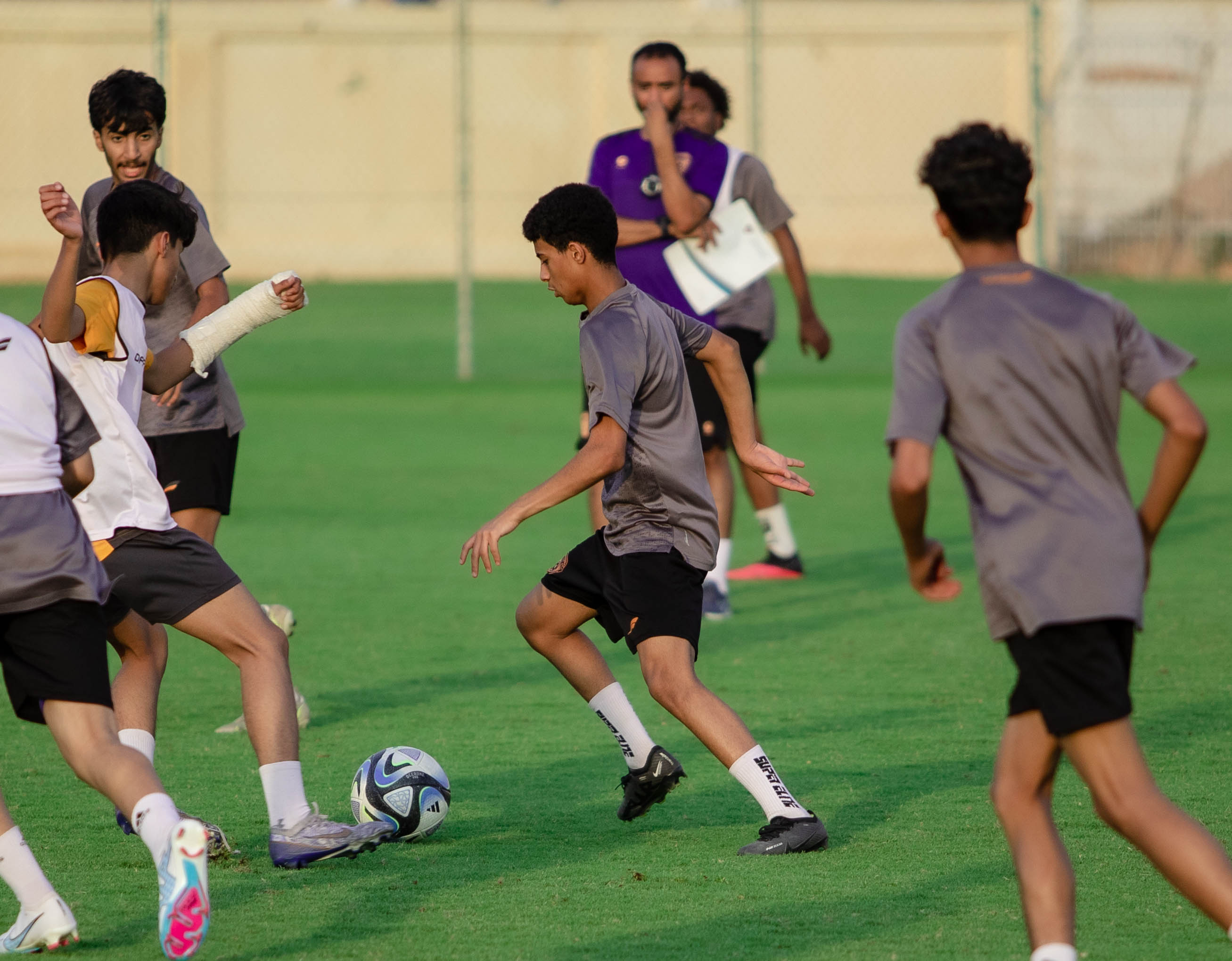 الفيحاء تحت 15 سنة يجري تمرينه الرئيس استعداداً لمباراة نظيره نادي النصر