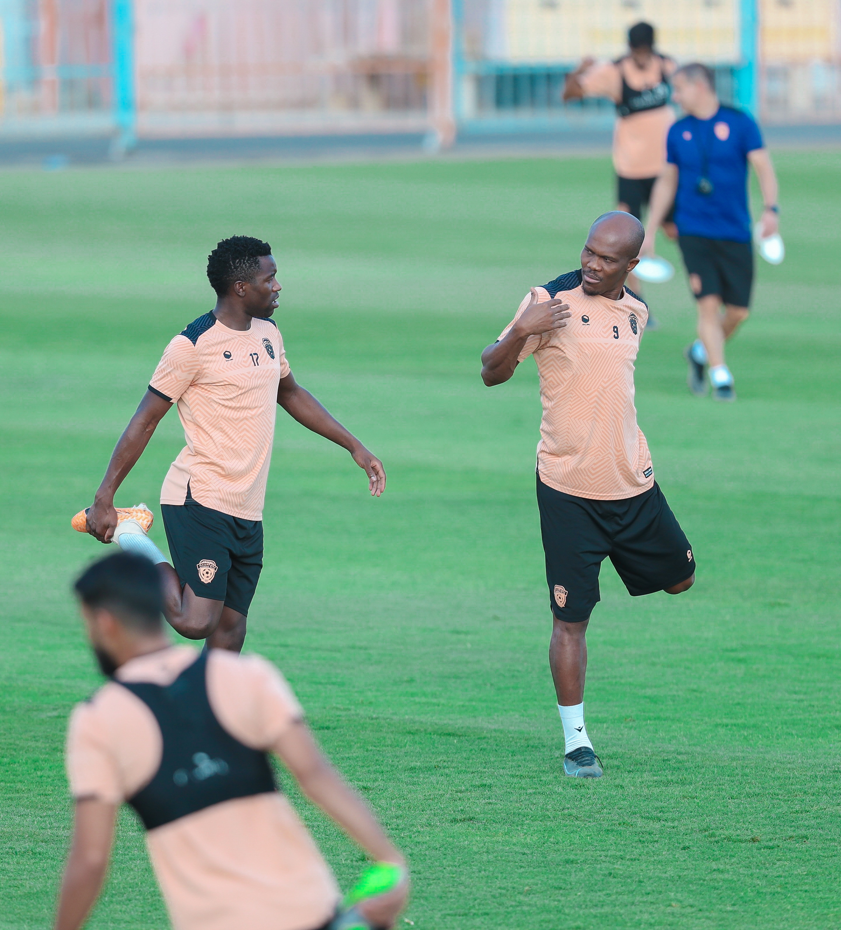 الفيحاء ينهي تحضيراته لمواجهة النصر، وبعثة الفريق تغادر إلى الرياض