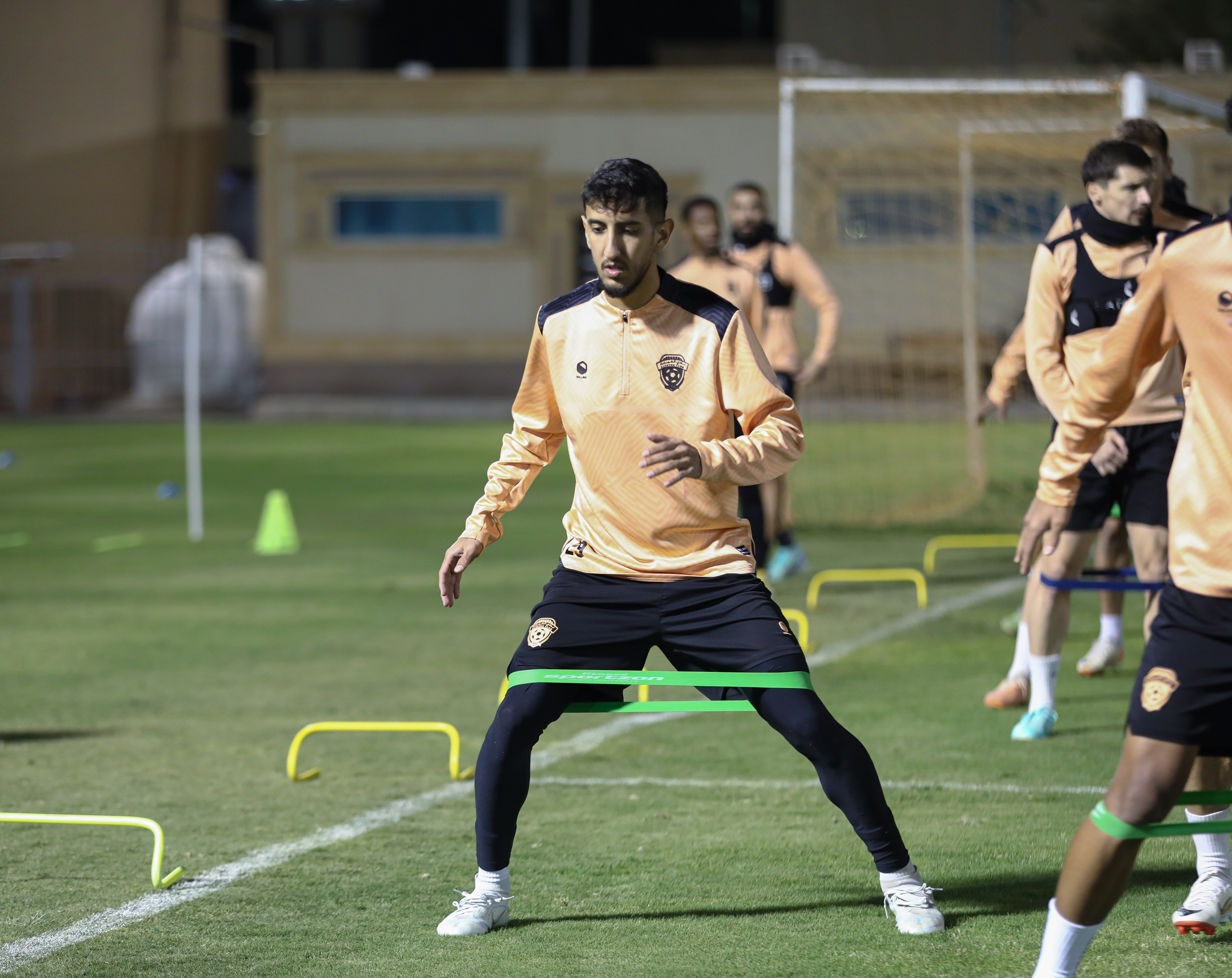 الفيحاء يواصل تدريباته على ملعب معالي الشيخ عبدالعزيز التويجري بالنادي