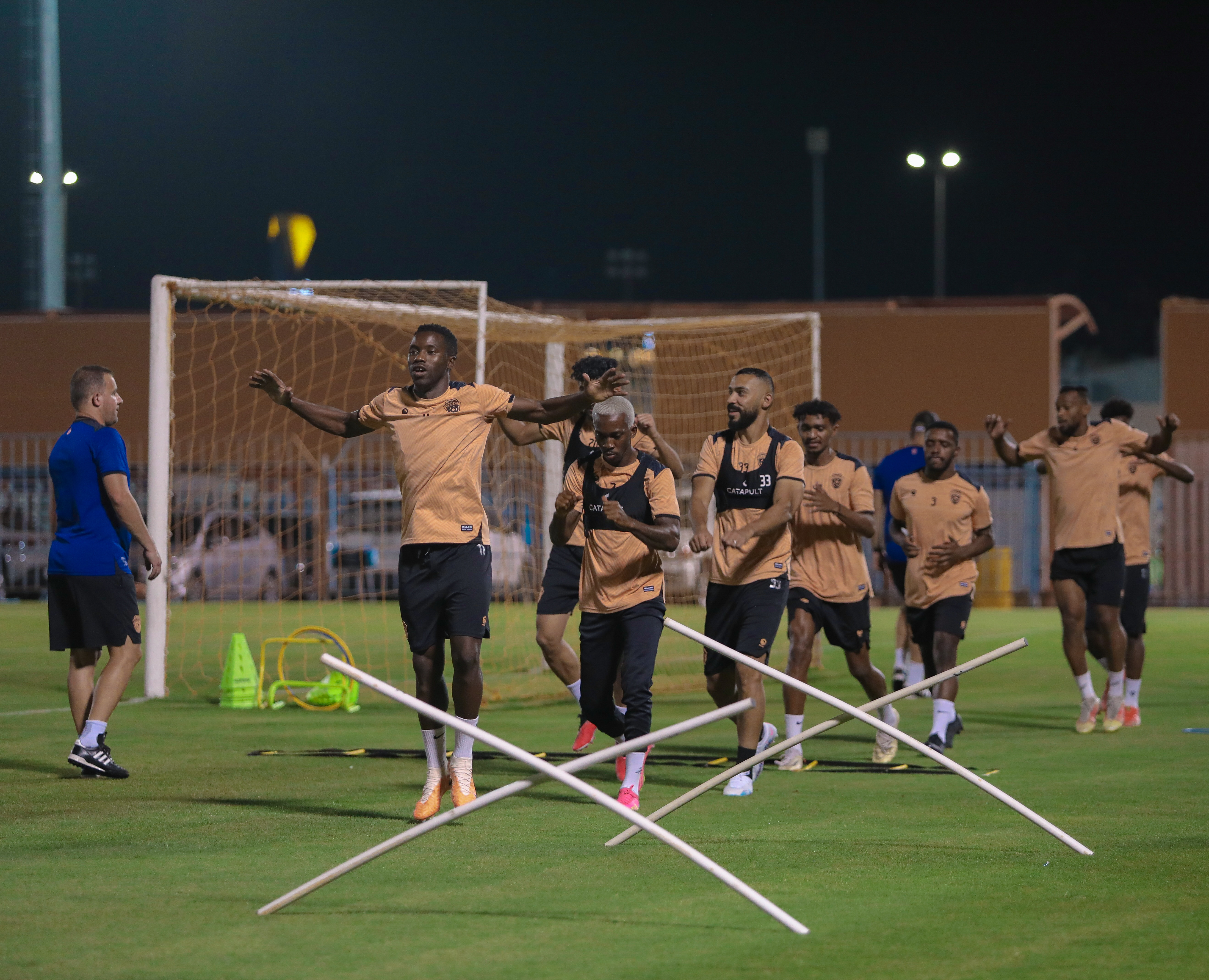 الفيحاء يواصل تحضيراته لمواجهة الهلال على فترتين صباحية ومسائية