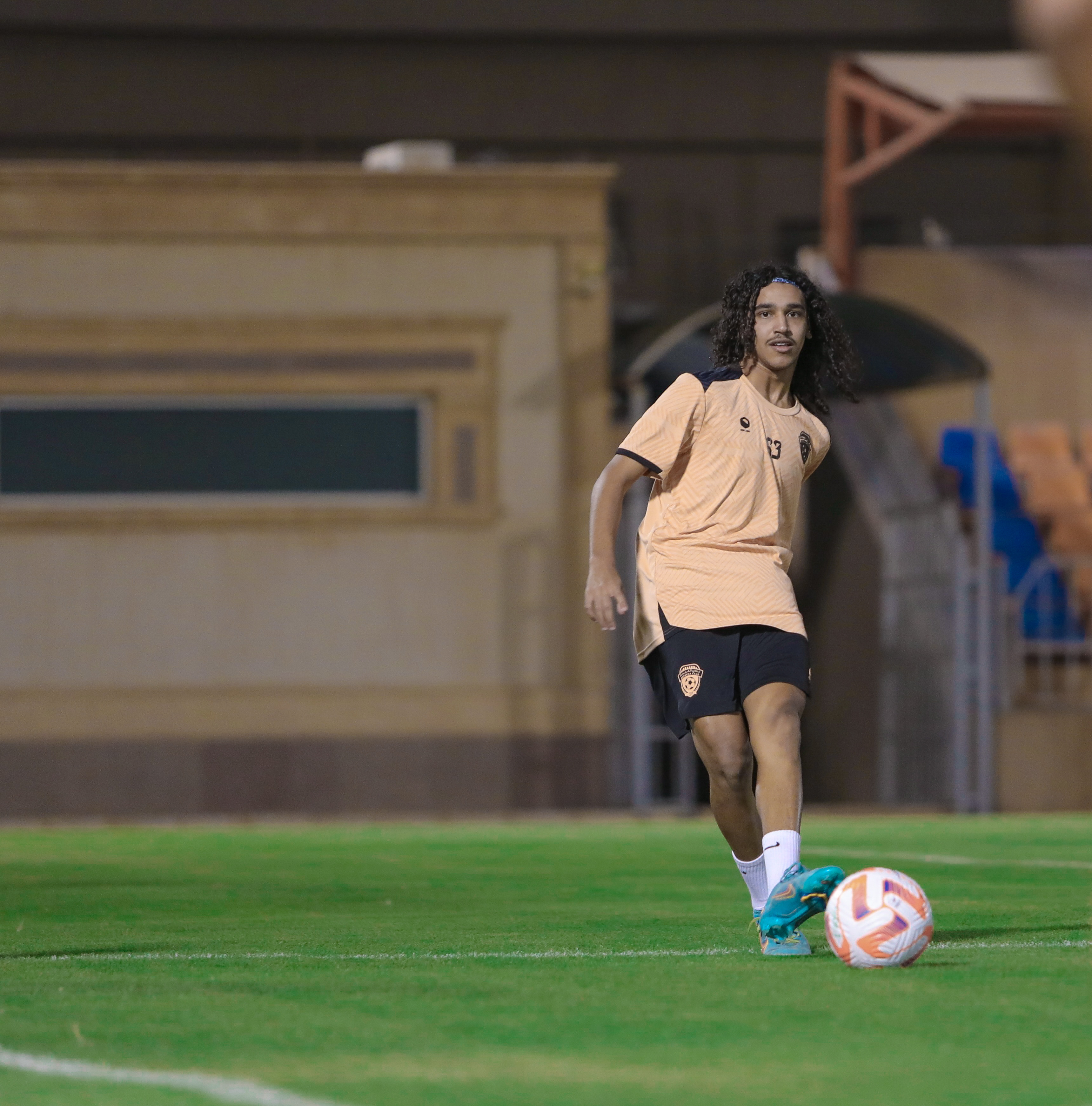 الفيحاء يواصل تدريباته اليومية استعداداً لمواجهة الهلال