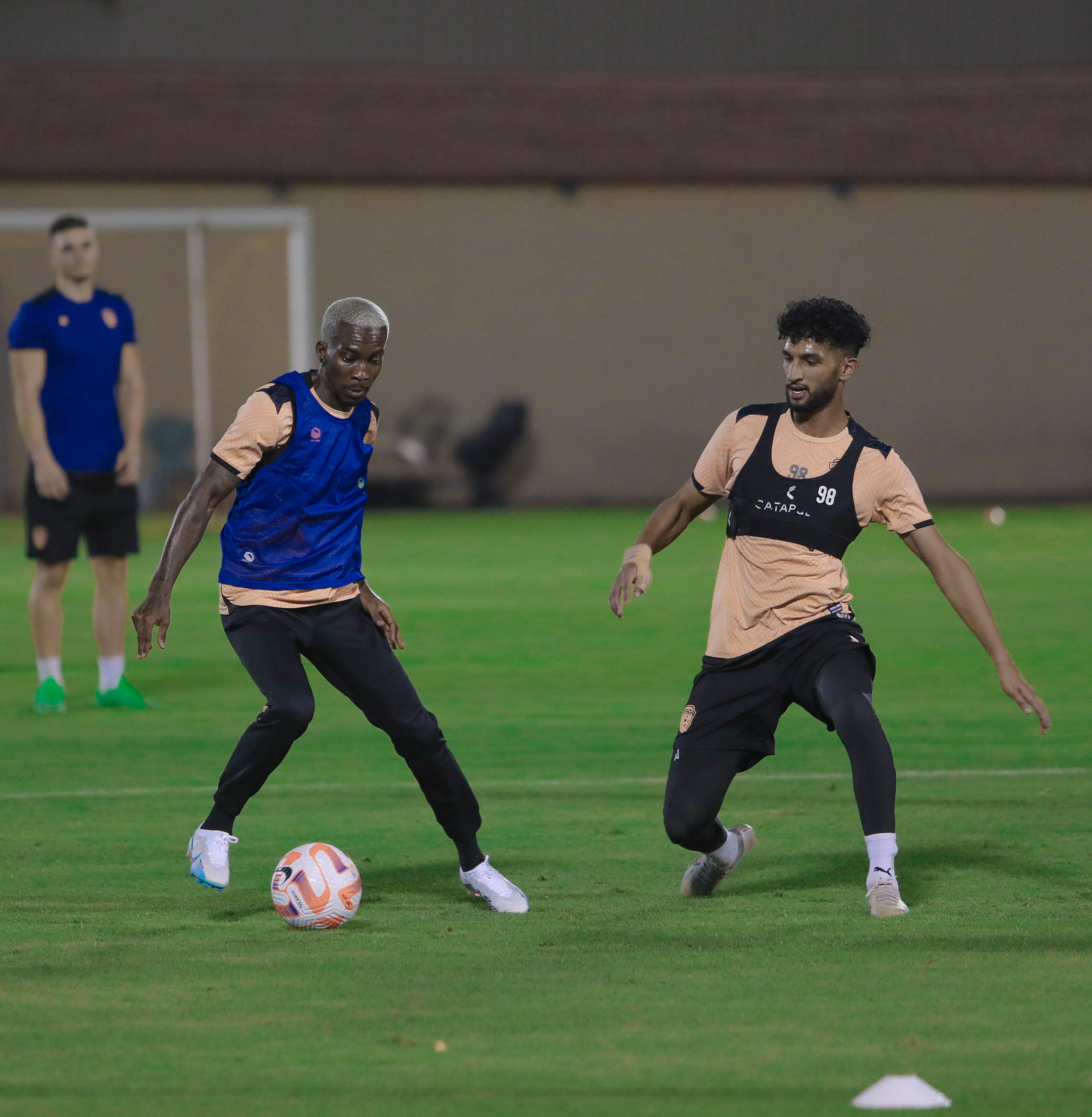 الفيحاء يواصل تدريباته اليومية استعداداً لمواجهة الهلال