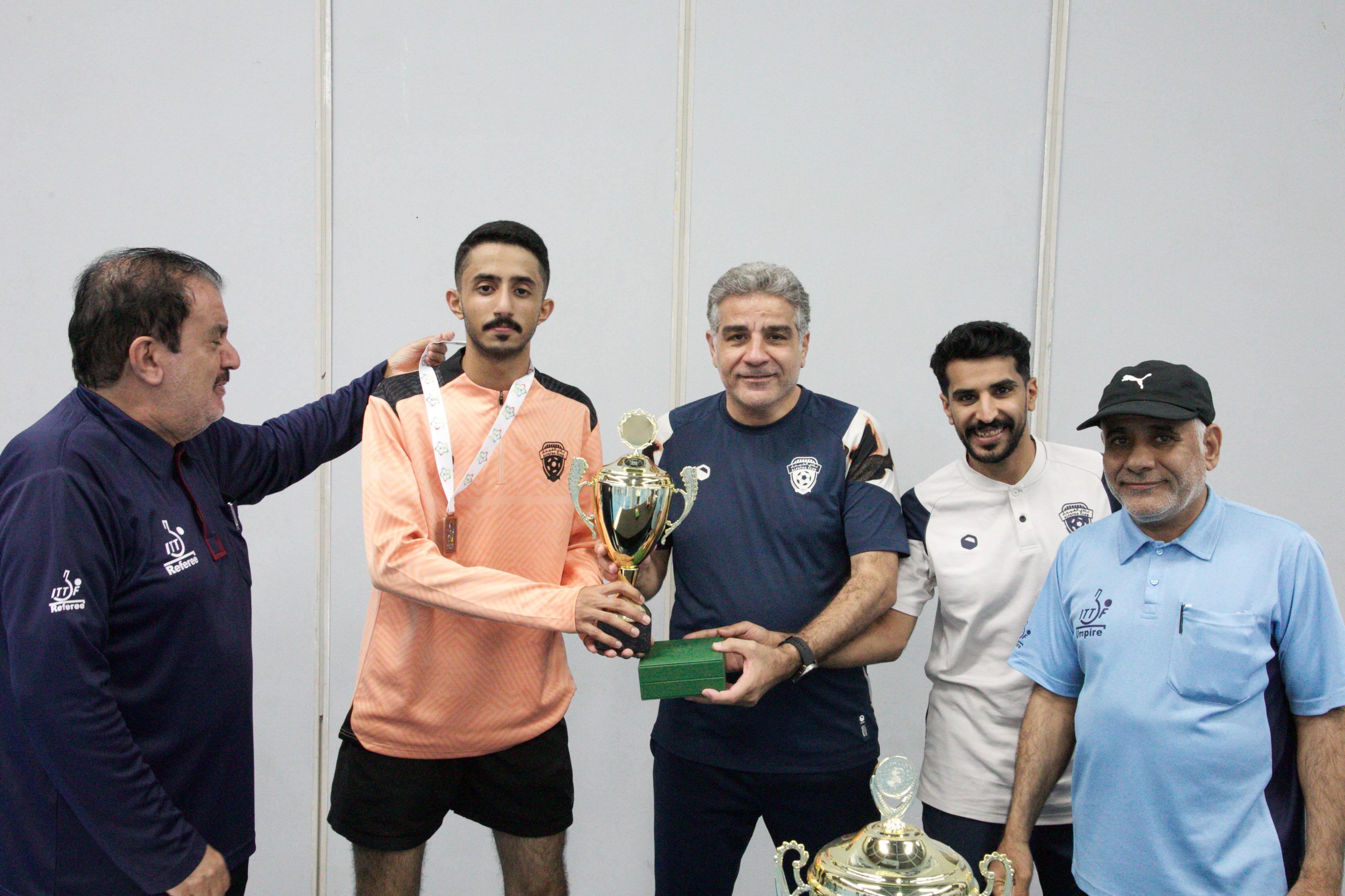 لاعب شباب الفيحاء لكرة الطاولة عبدالعزيز الفقية يحصل على المركز الثاني في بطولة فردي المملكة