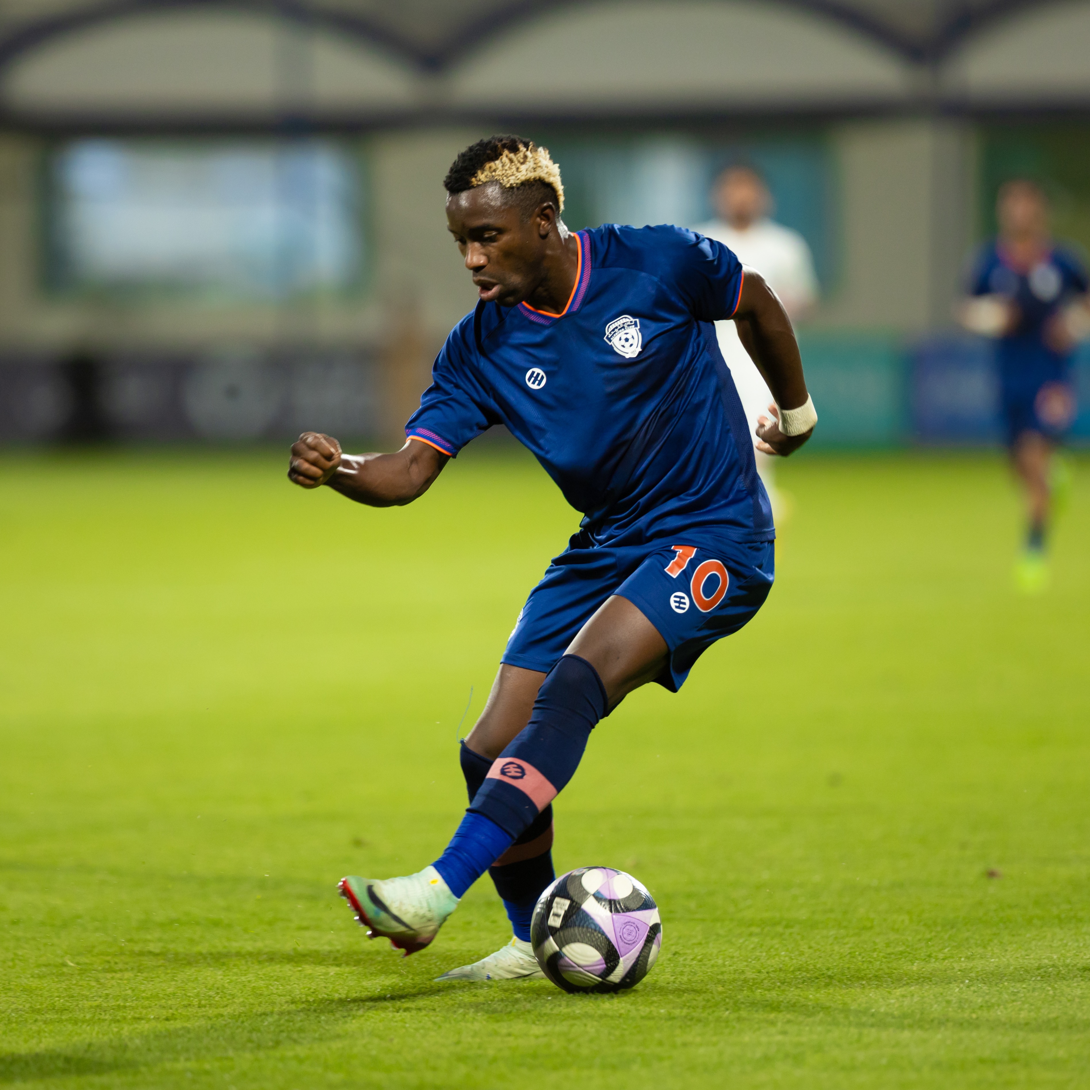 الفيحاء يخسر ودية الهلال بهدفين مقابل هدف