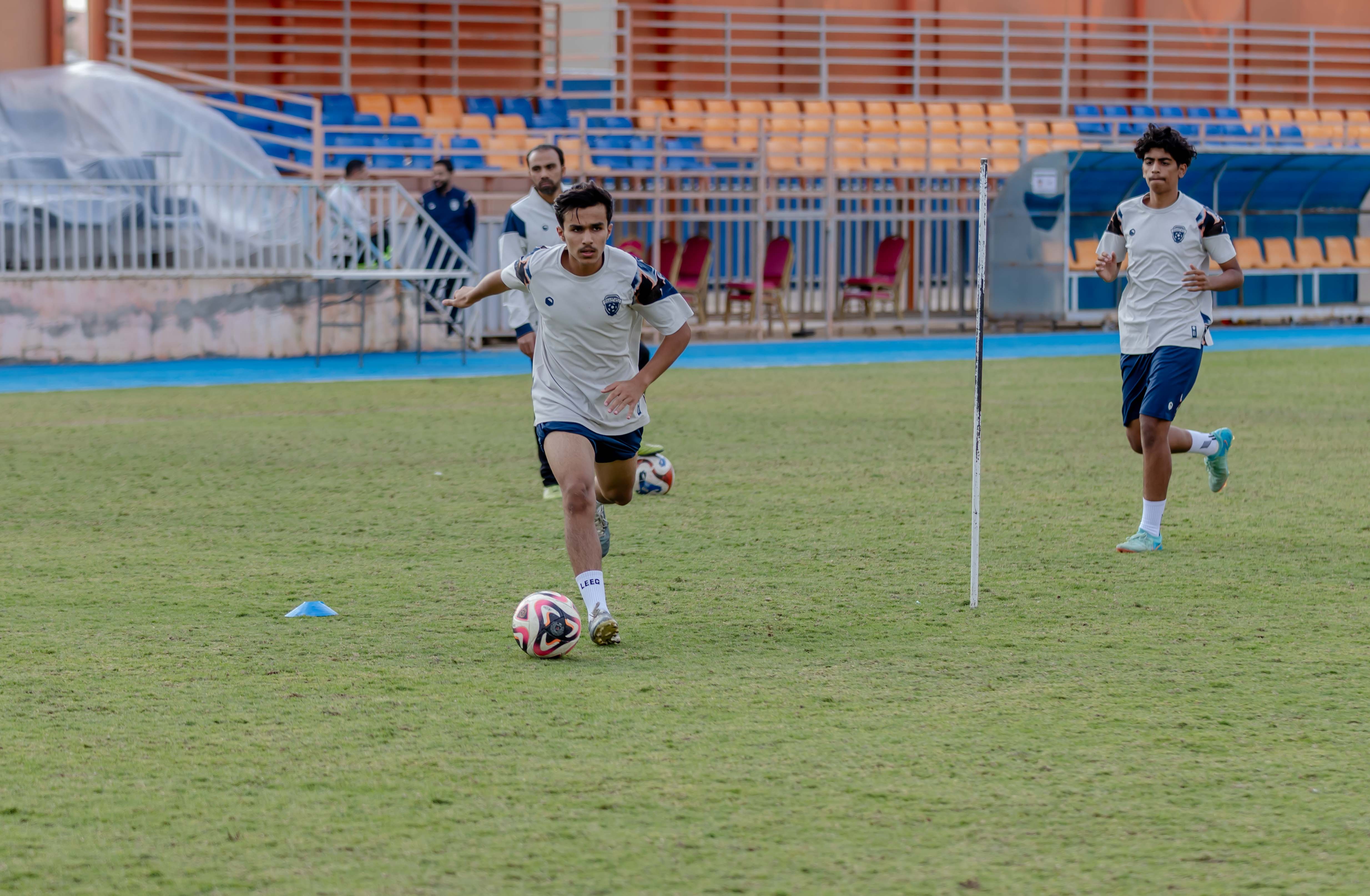 الفيحاء تحت 15 سنة يجري تمرينه الرئيس لمواجهة نظيره نادي الهلال
