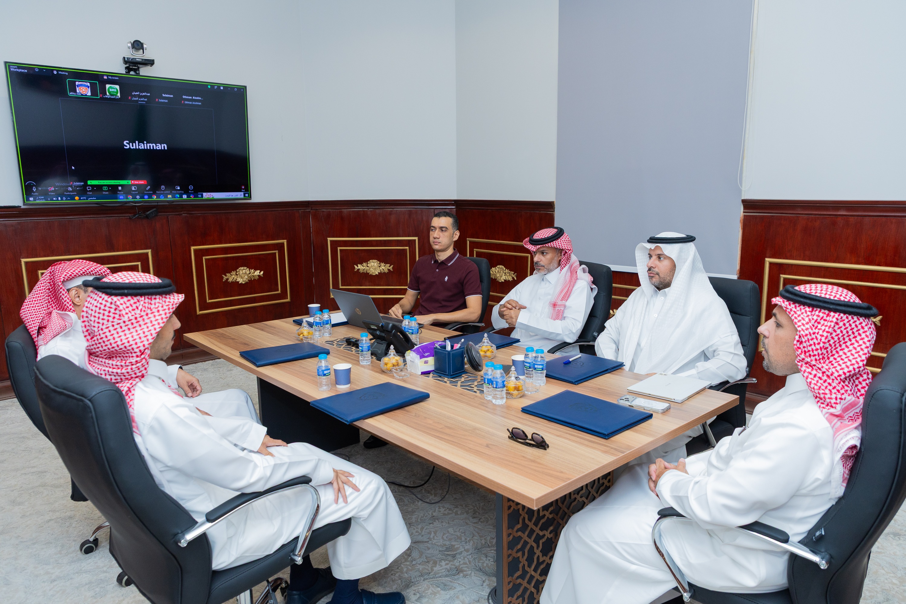 مجلس إدارة النادي يعقد اجتماعه الدوري