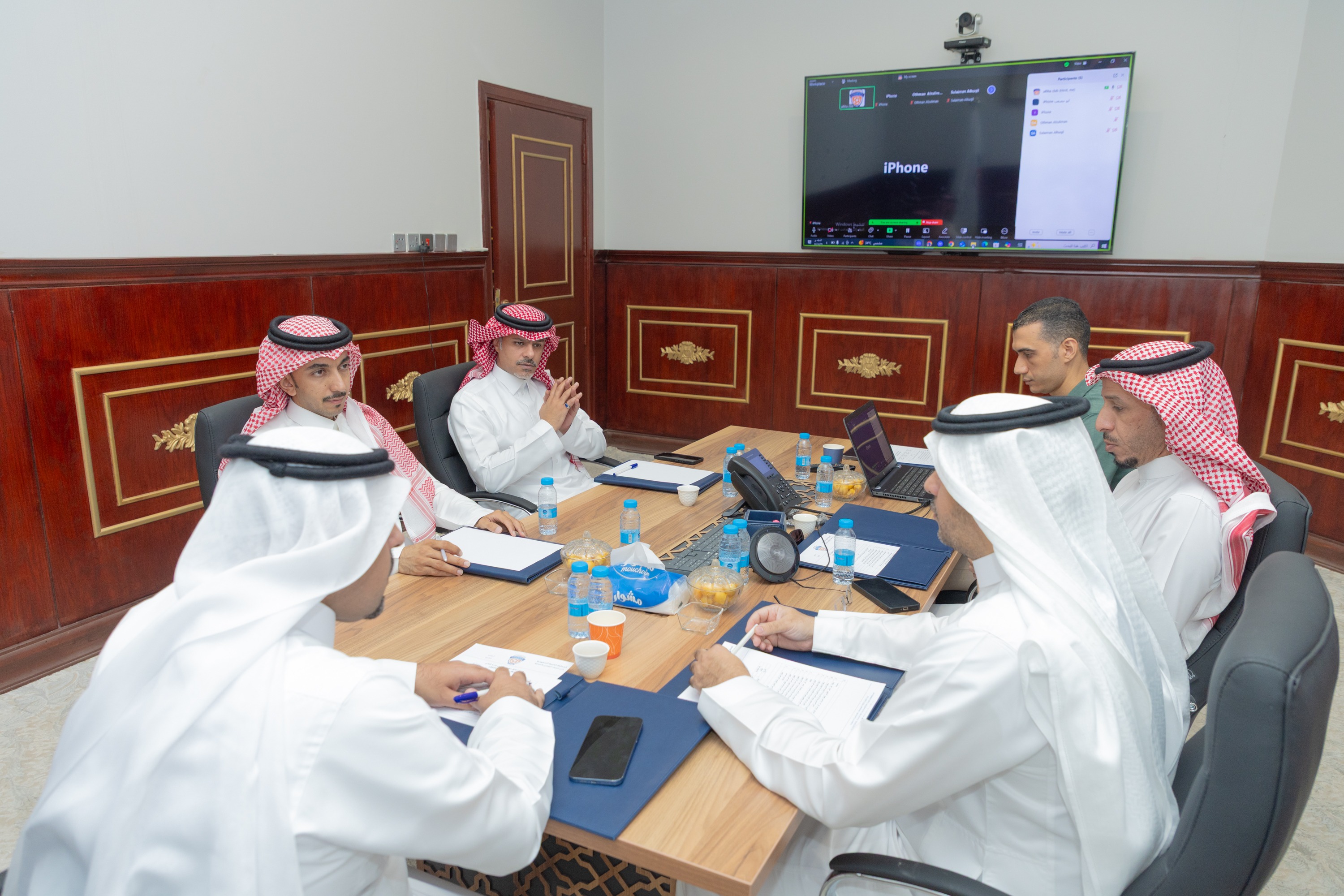 مجلس إدارة النادي يعقد اجتماعه الدوري