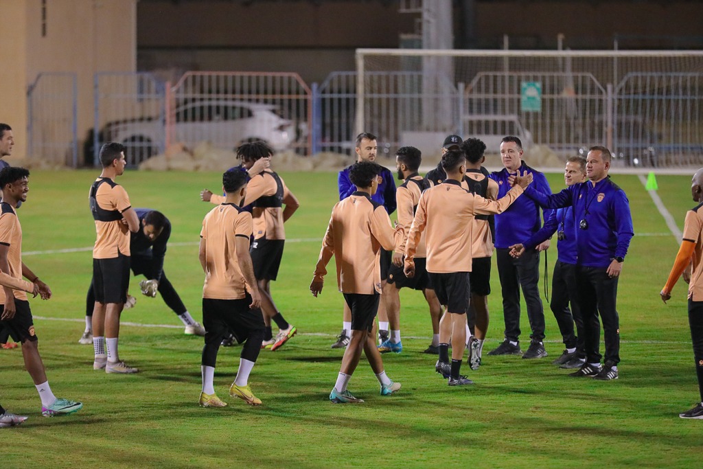 الفيحاء يستأنف تدريباته على ملعب معالي الشيخ عبدالعزيز التويجري بالنادي