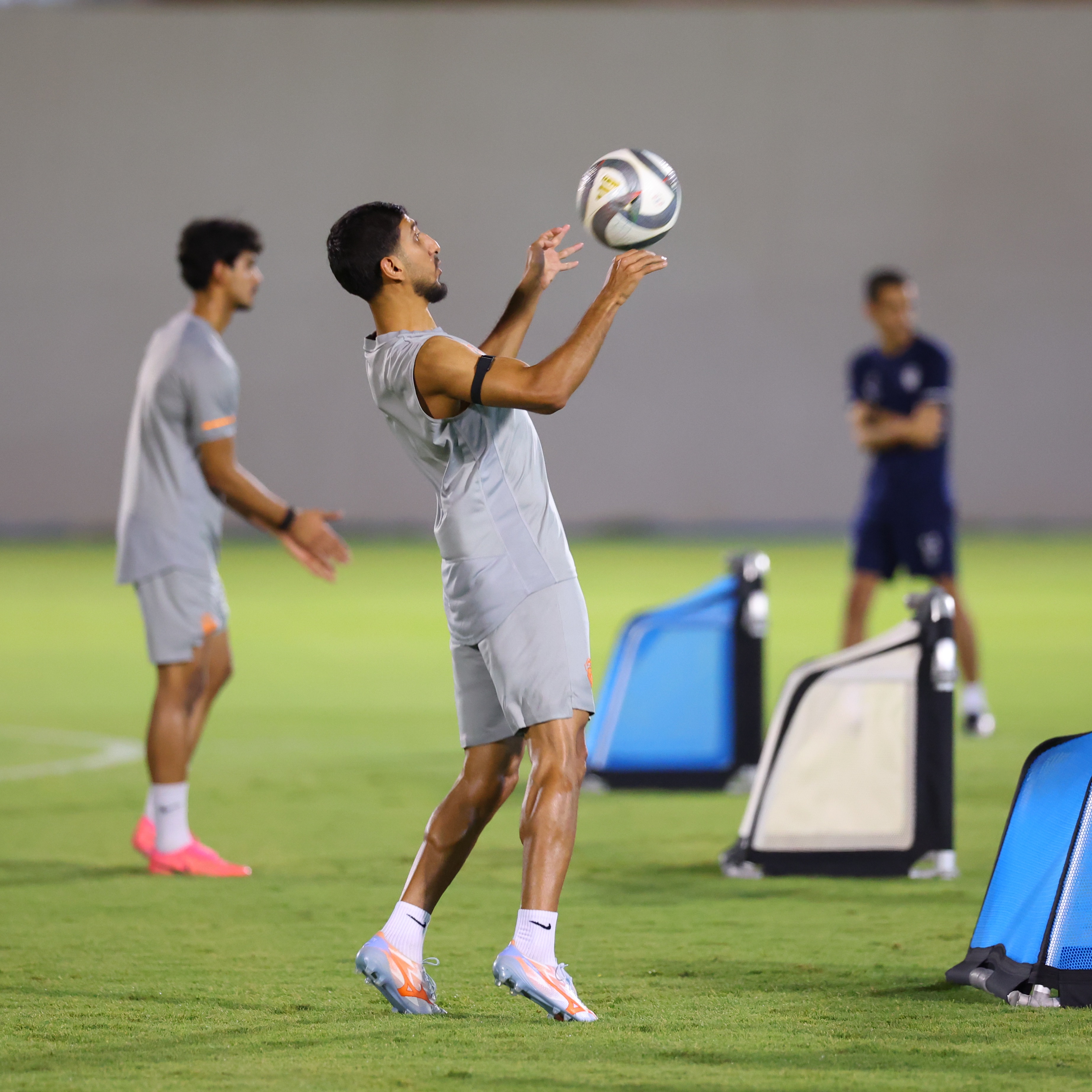 الفيحاء يواصل تدريباته اليومية بمقر النادي