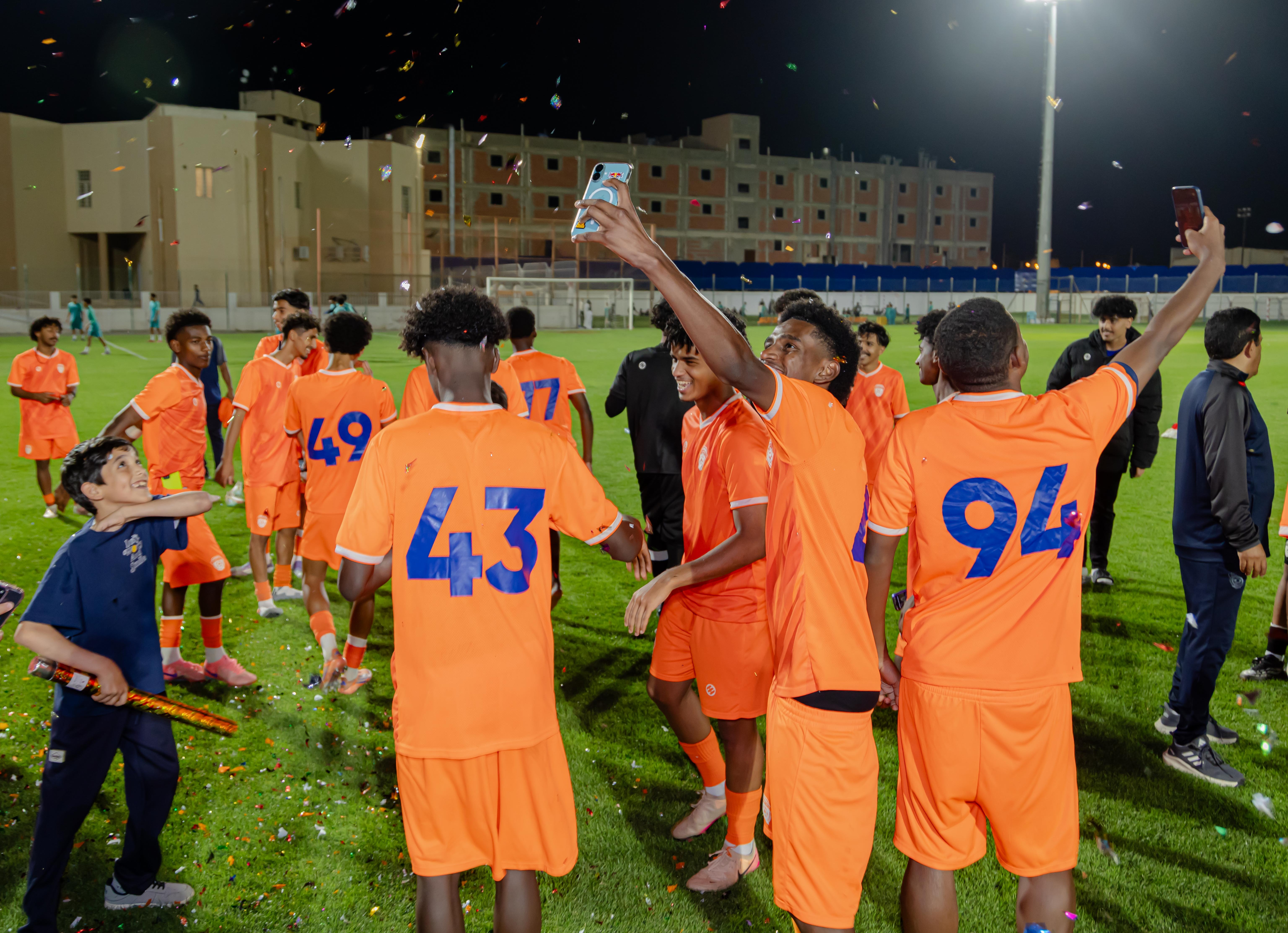 الفيحاء يحتفي بصعود فريق 17 سنة إلى الدوري الممتاز بعد موسم مميز