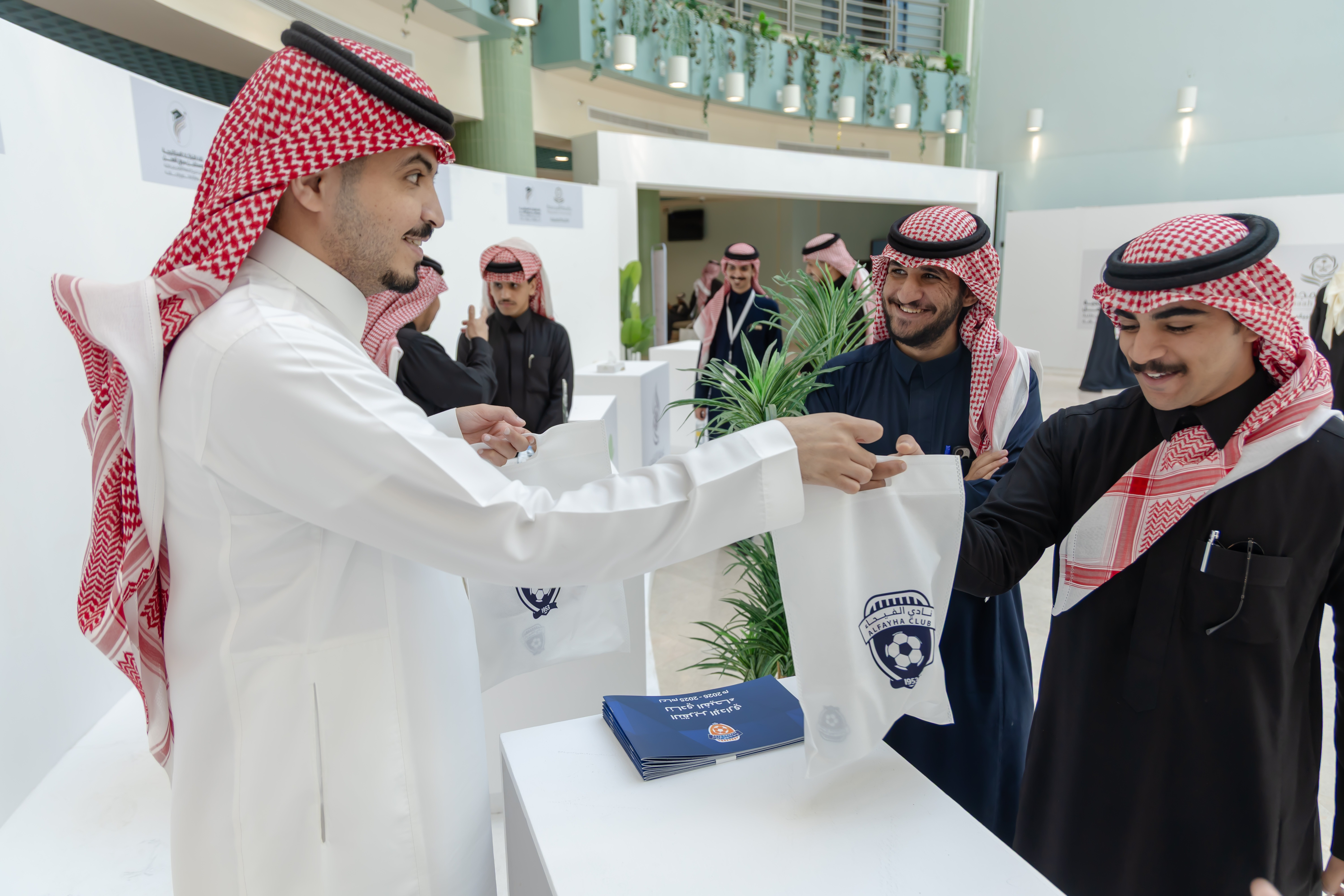 نادي الفيحاء يشارك في لقاء الشراكات الاستراتيجية ومستقبل سوق العمل بجامعة المجمعة