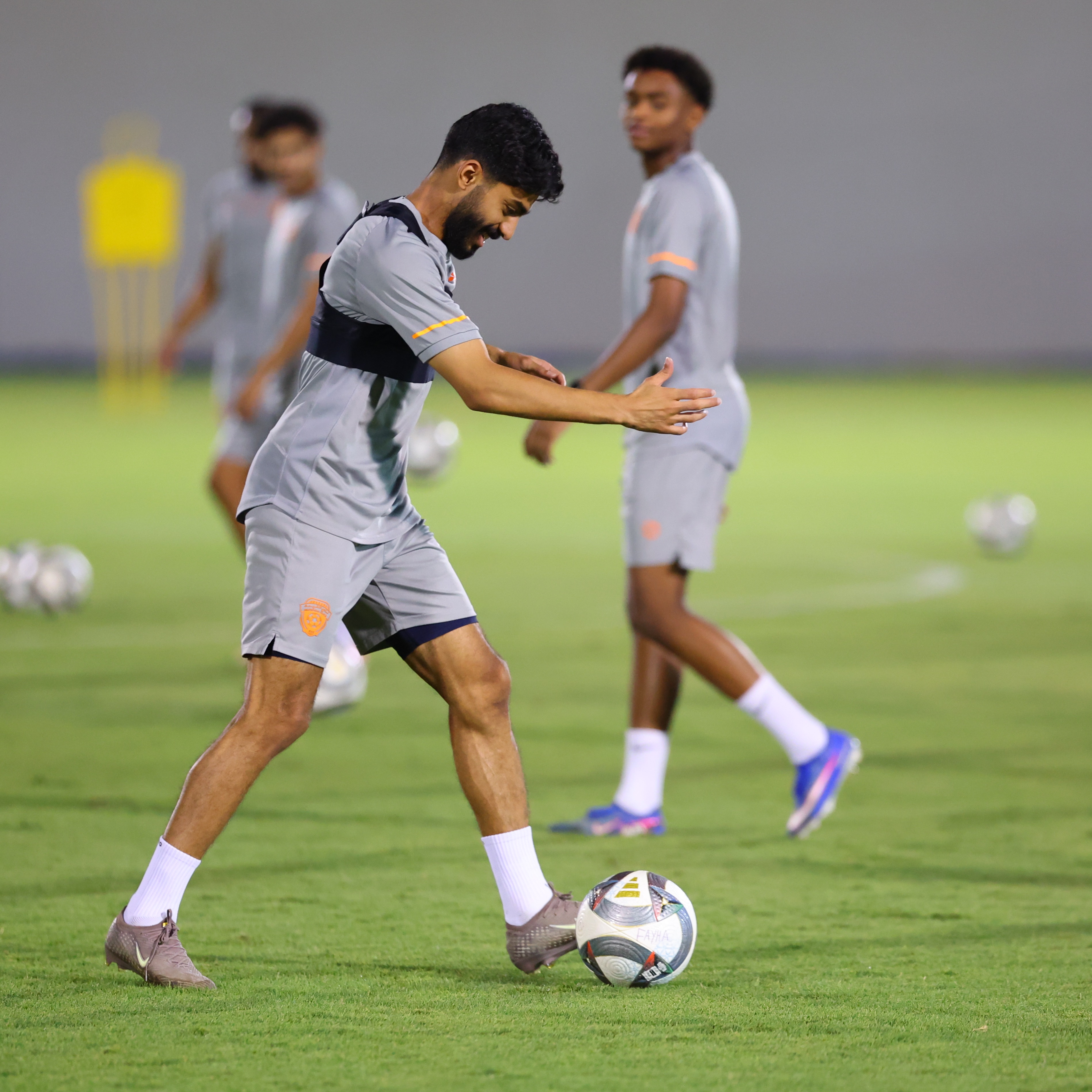 الفيحاء يواصل تدريباته اليومية بمقر النادي