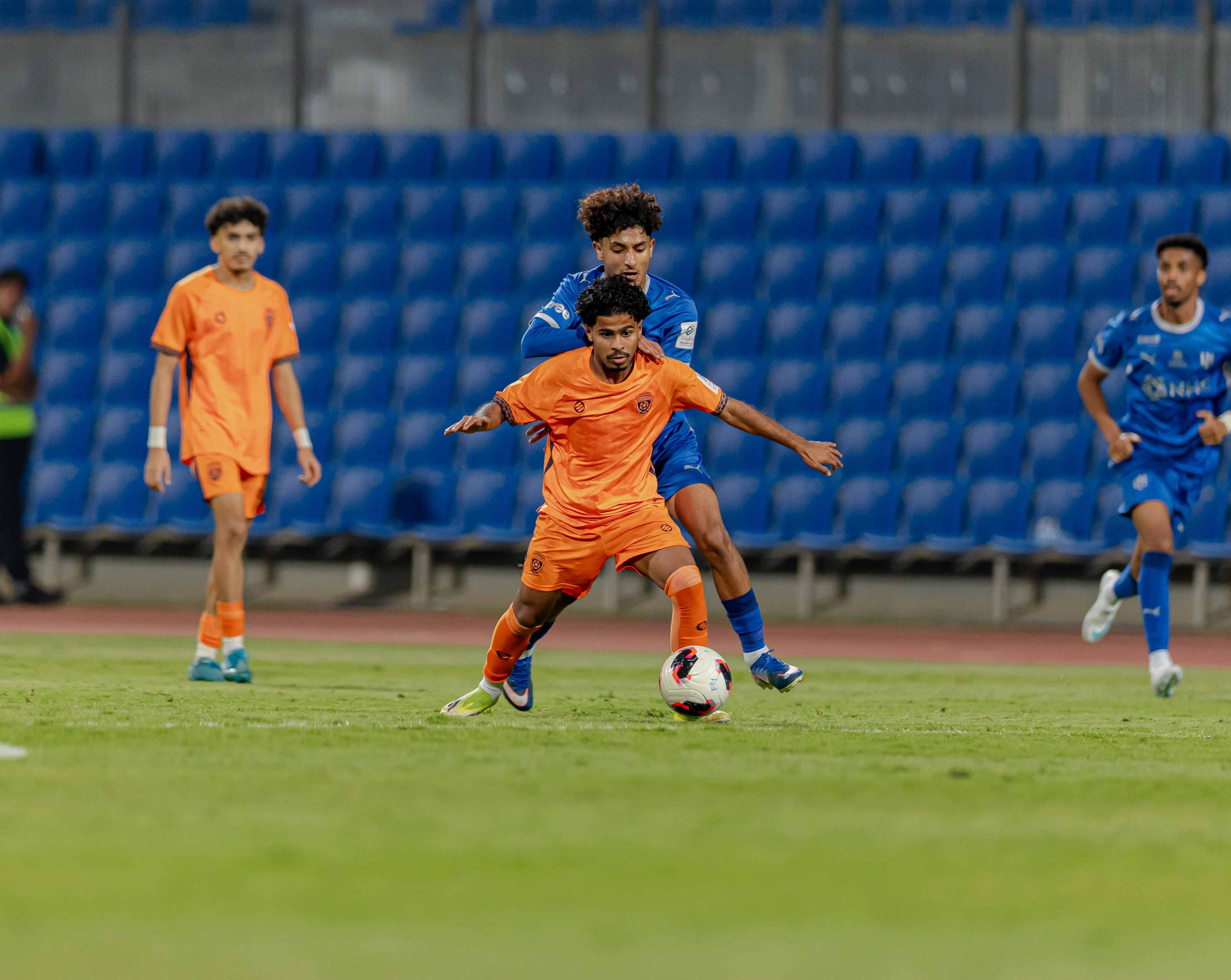 الفيحاء تحت 21 عامًا يخسر مواجهة الهلال ضمن الجولة السابعة من دوري جوي للنخبة U21.
