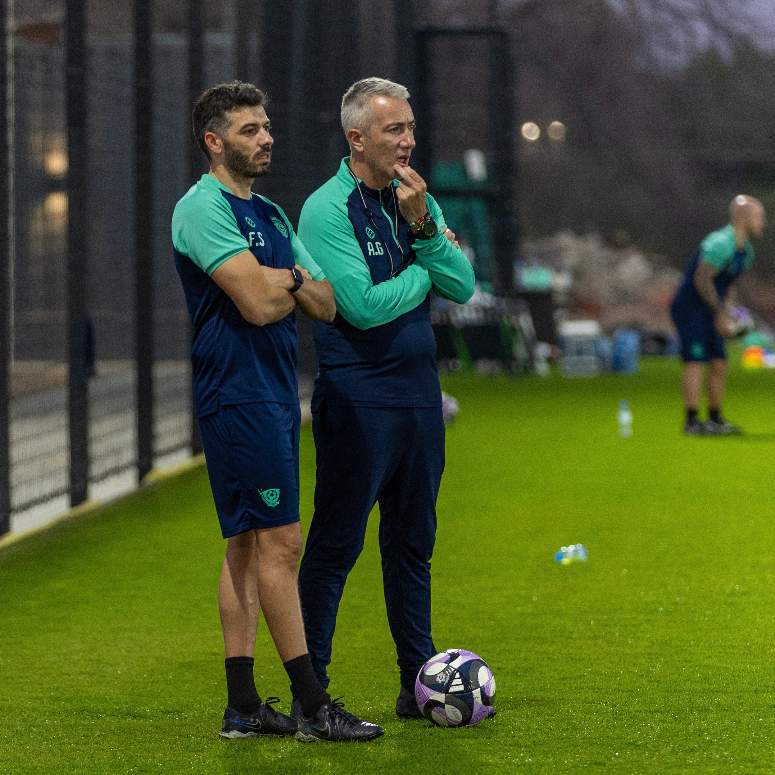 الفيحاء يواصل برنامجه الإعدادي في معسكر العين بحصتين تدريبيتين