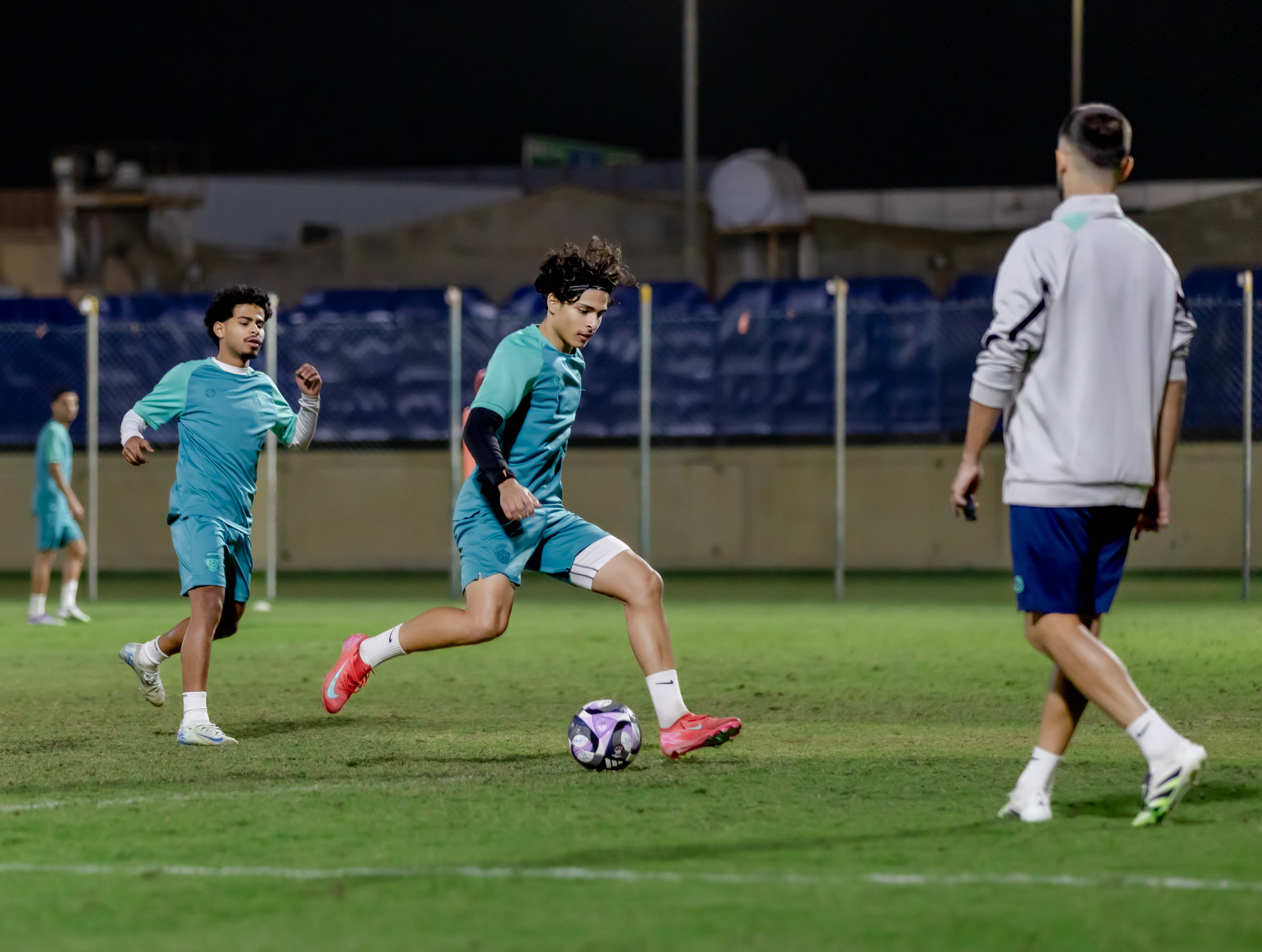 الفيحاء تحت 21 عامًا يُجري تمرينه الرئيس استعدادًا لملاقاة الجبلين .