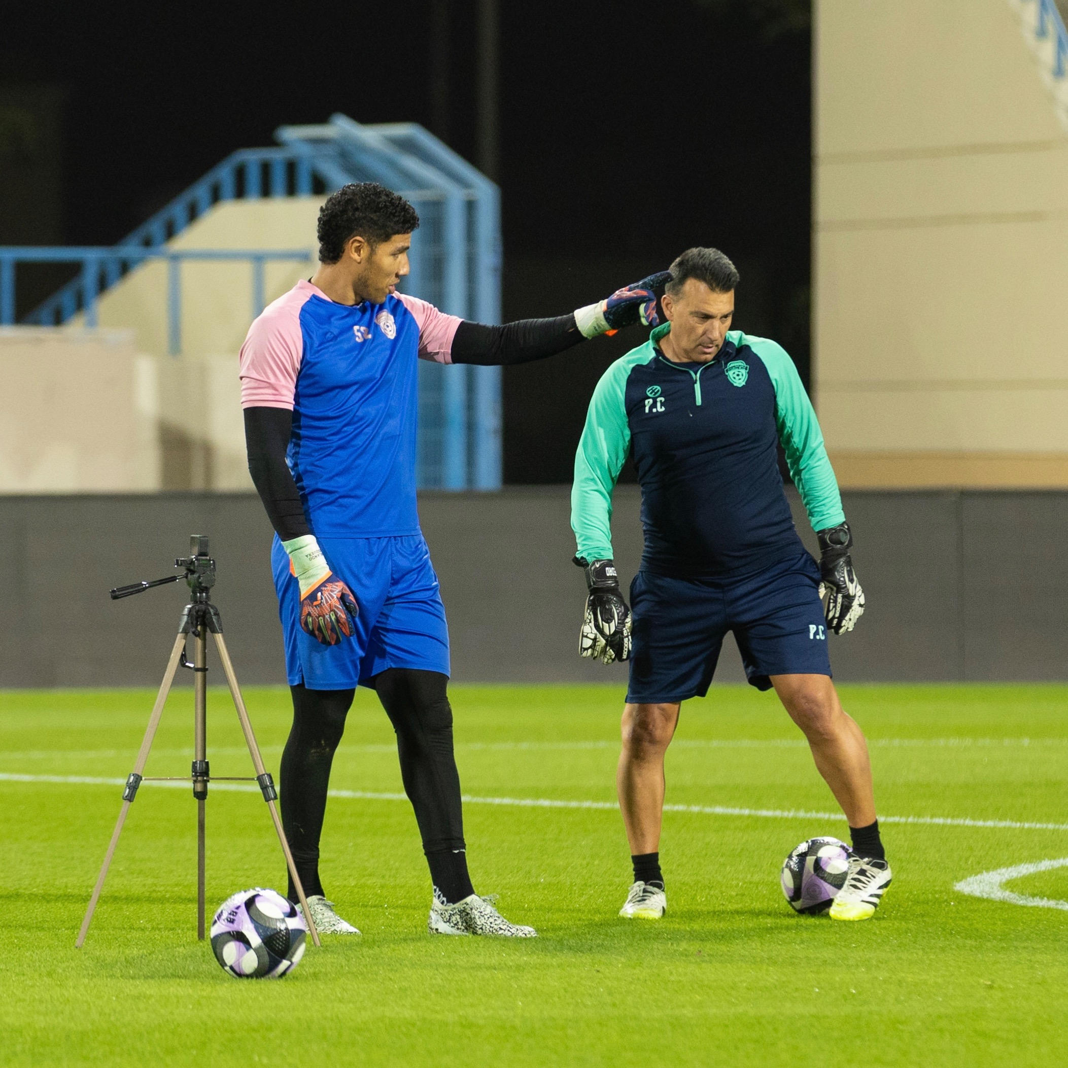 الفيحاء يصل إلى نجران وينهي تحضيراته لمواجهة الأخدود