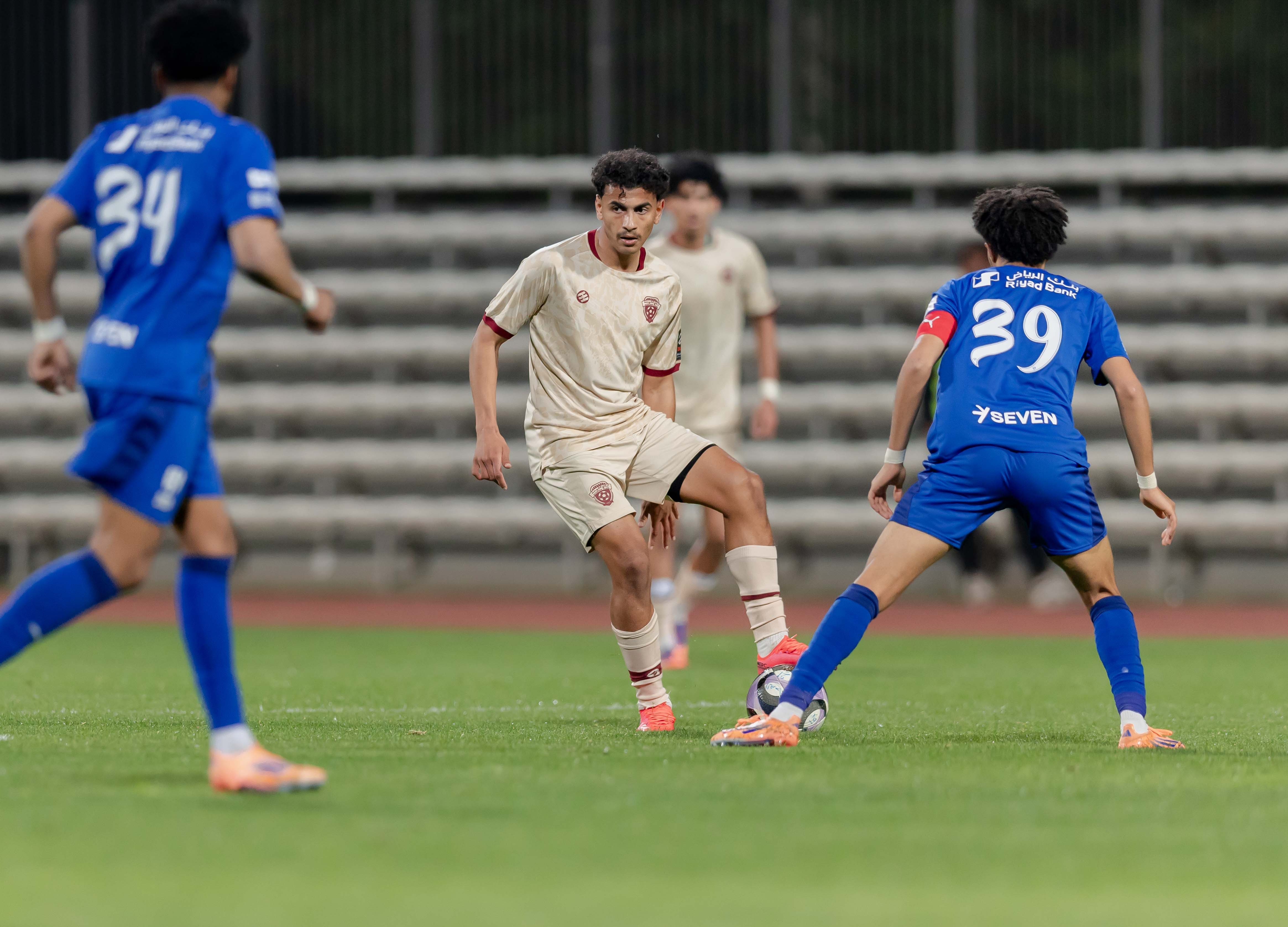 الفيحاء تحت 21 عامًا يخسر لقاء نظيره الهلال ضمن الجولة الثالثة عشر من دوري جوي للنخبة U21 .