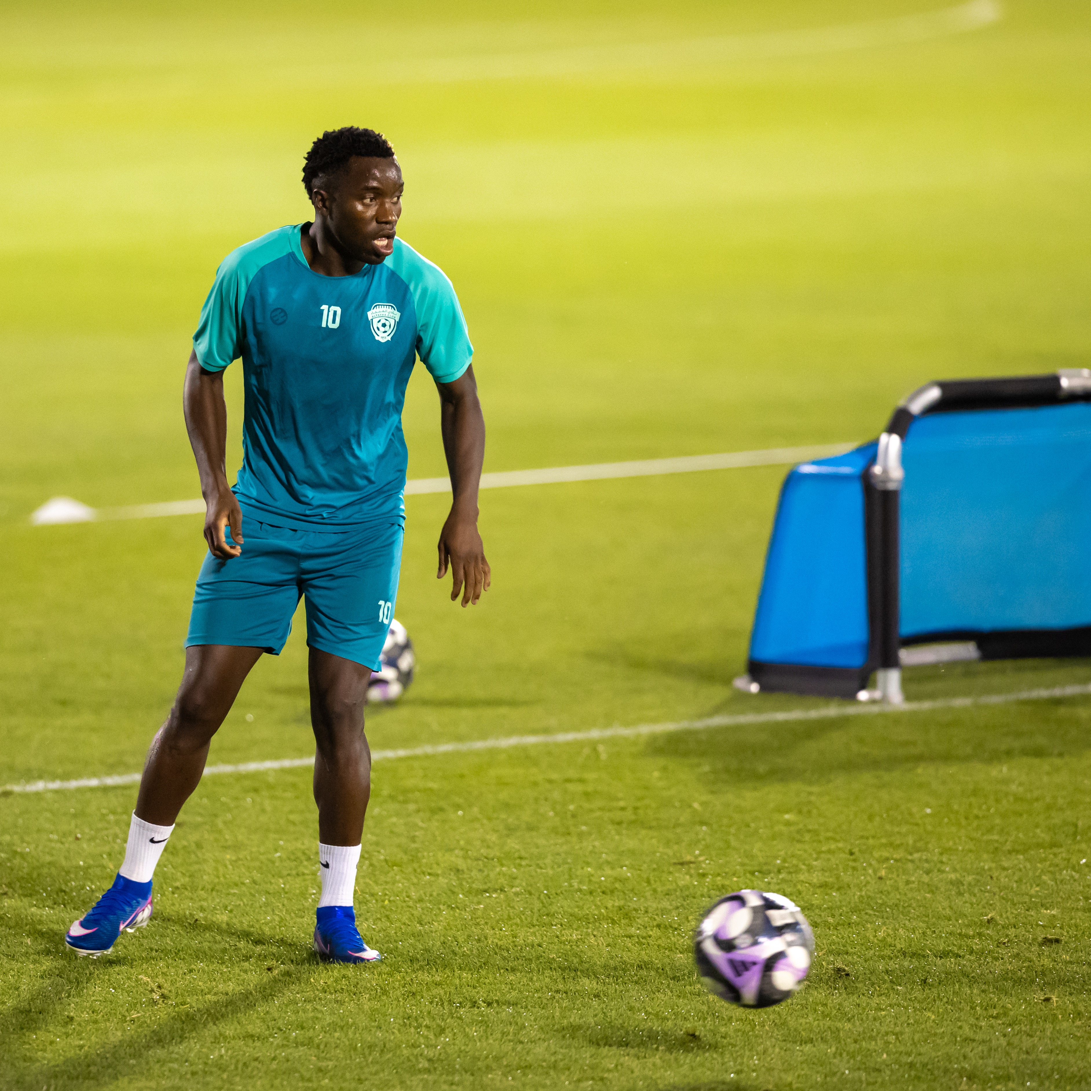 الفيحاء يواصل تدريباته اليومية بمقر النادي