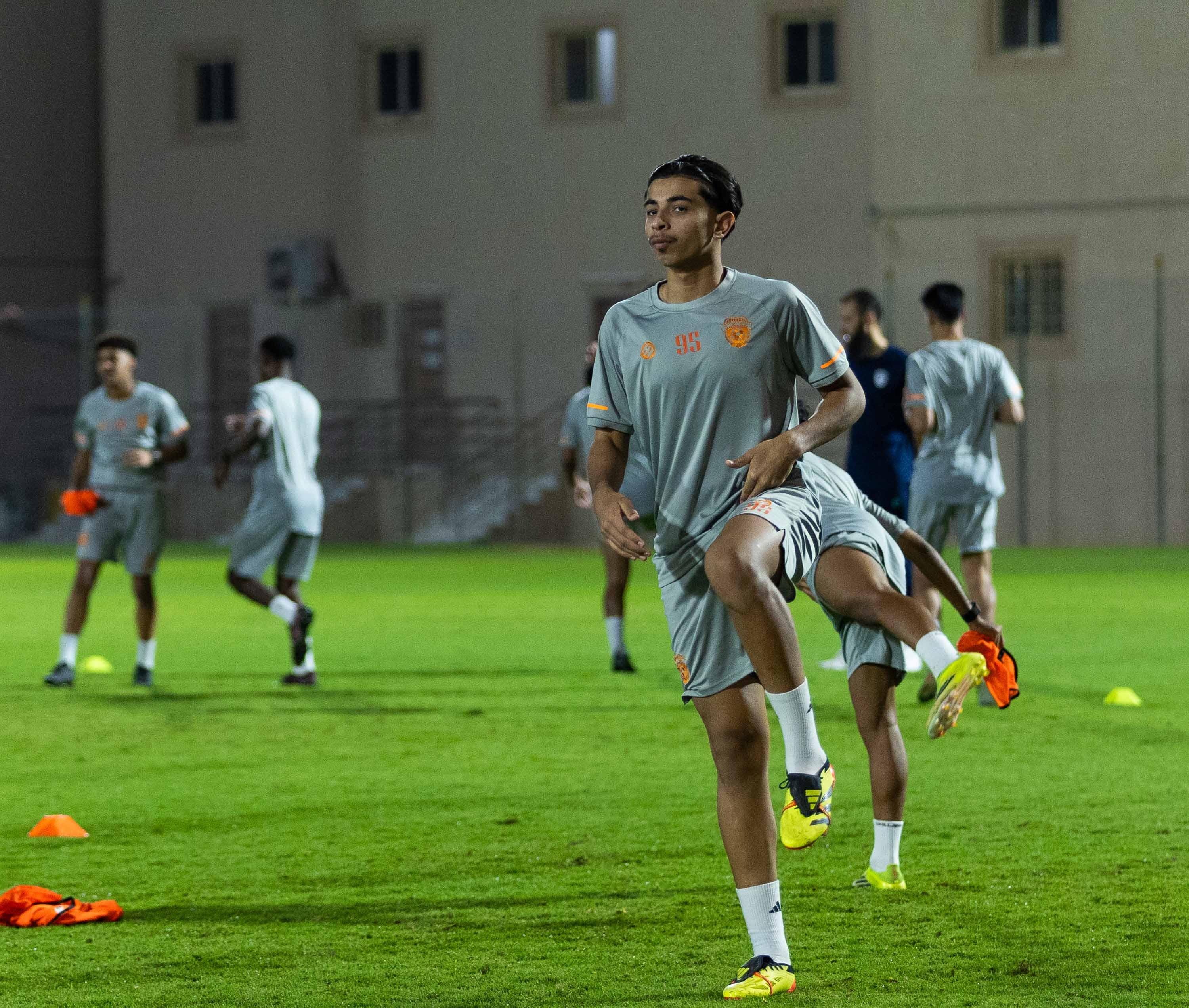 الفيحاء U21 ينهي تحضيراته استعدادًا لملاقاة الهلال .