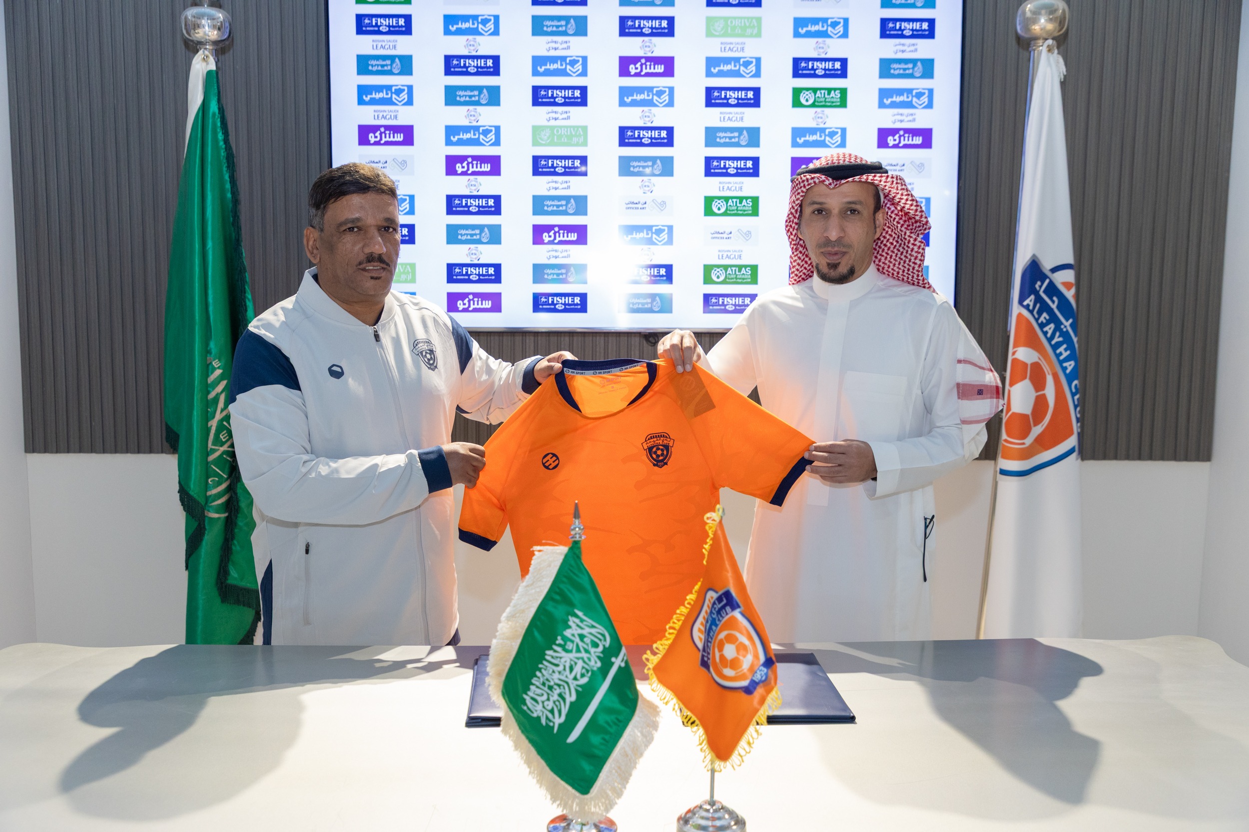 الفيحاء يوقع مع المدرب الوطني يوسف الموينع لينضم للأجهزة الفنية في الفئات السنية