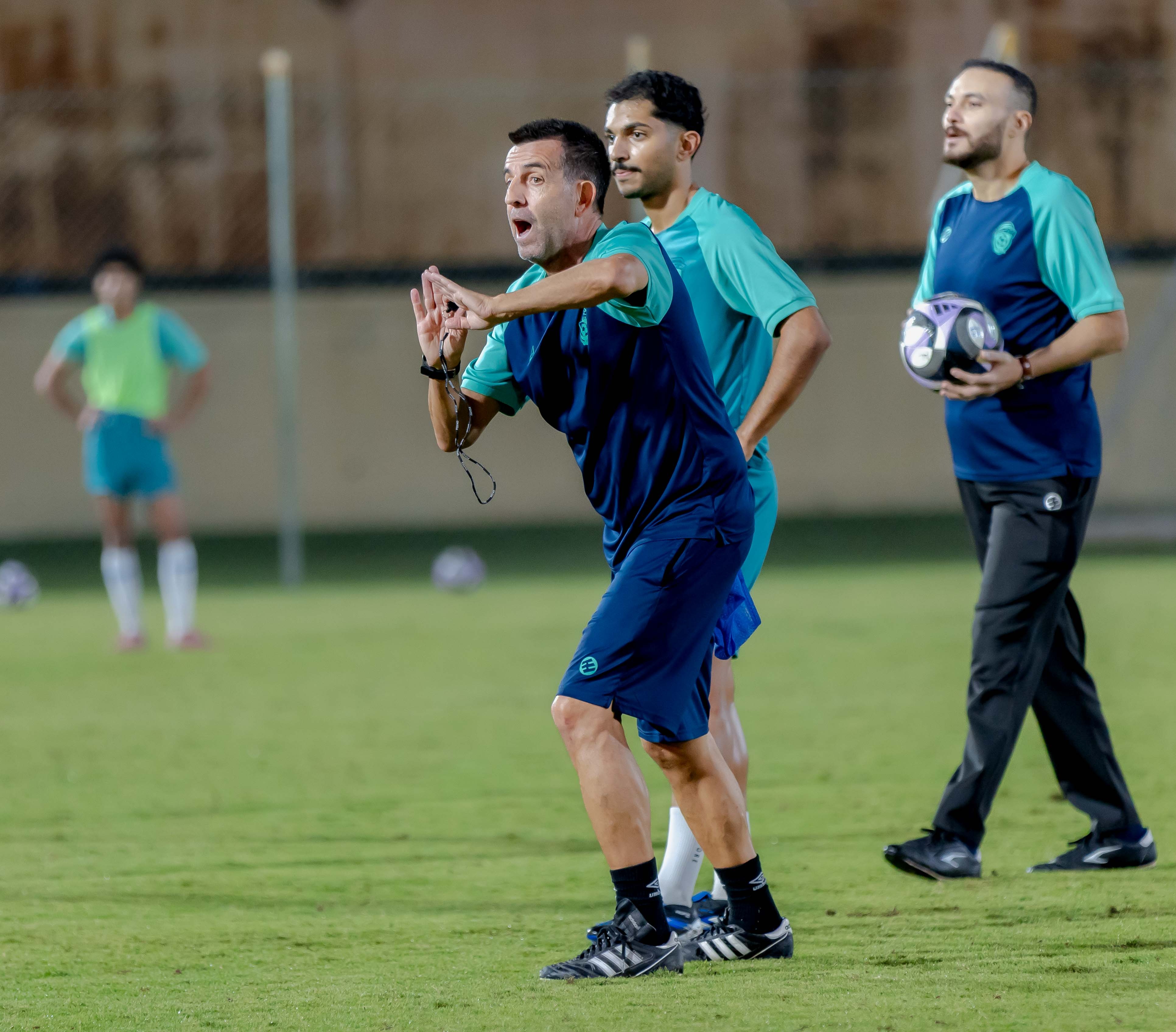 الفيحاء تحت 21 عامًا يُجري تمرينه الرئيس استعدادًا لملاقاة الفتح .