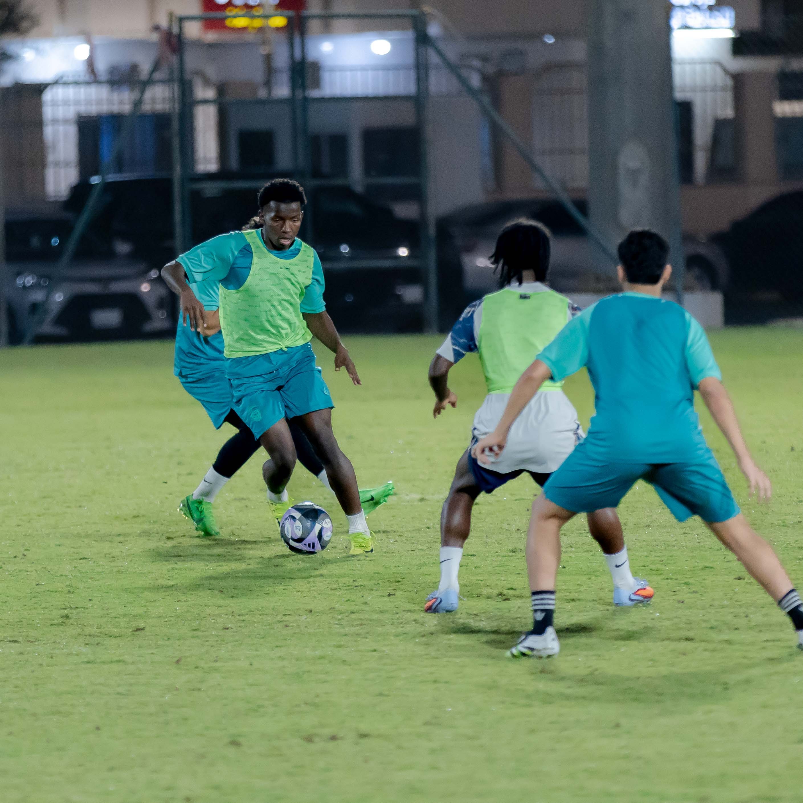 الفيحاء تحت 21 عامًا يُجري تمرينه الرئيس استعدادًا لملاقاة الفتح .