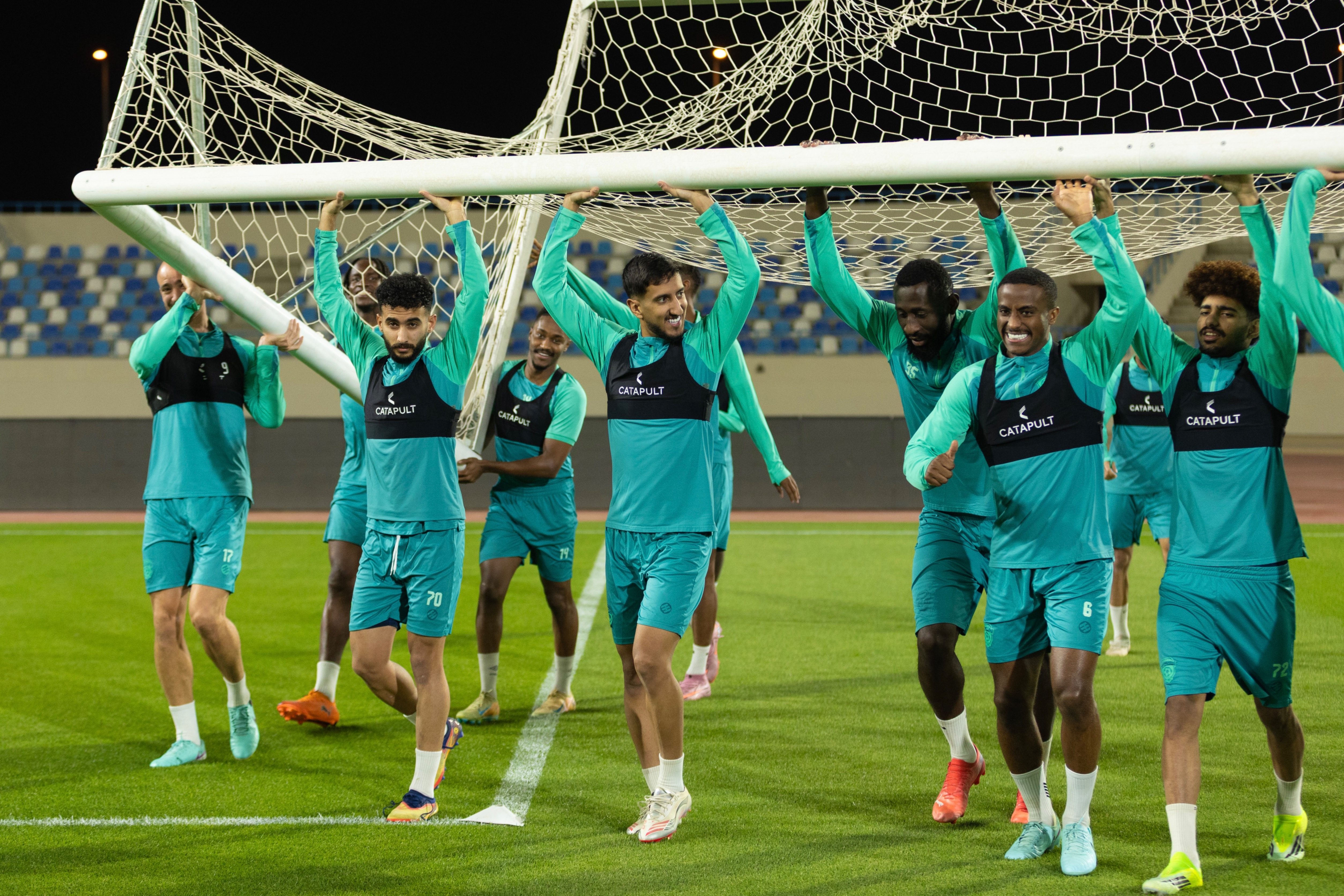 الفيحاء يصل إلى نجران وينهي تحضيراته لمواجهة الأخدود