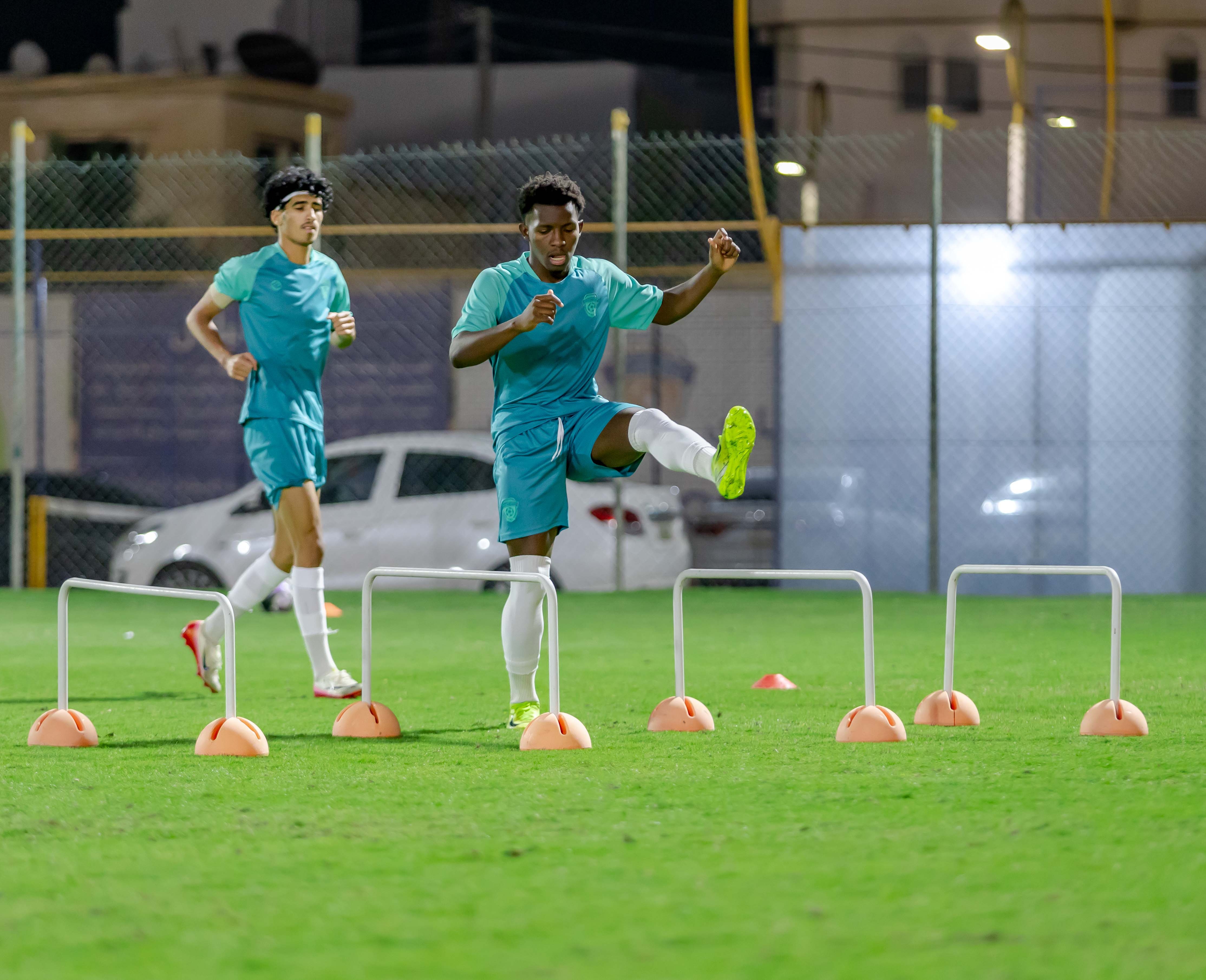 الفيحاء تحت 21 عامًا يُجري تمرينه الرئيس استعدادًا لملاقاة القادسية .