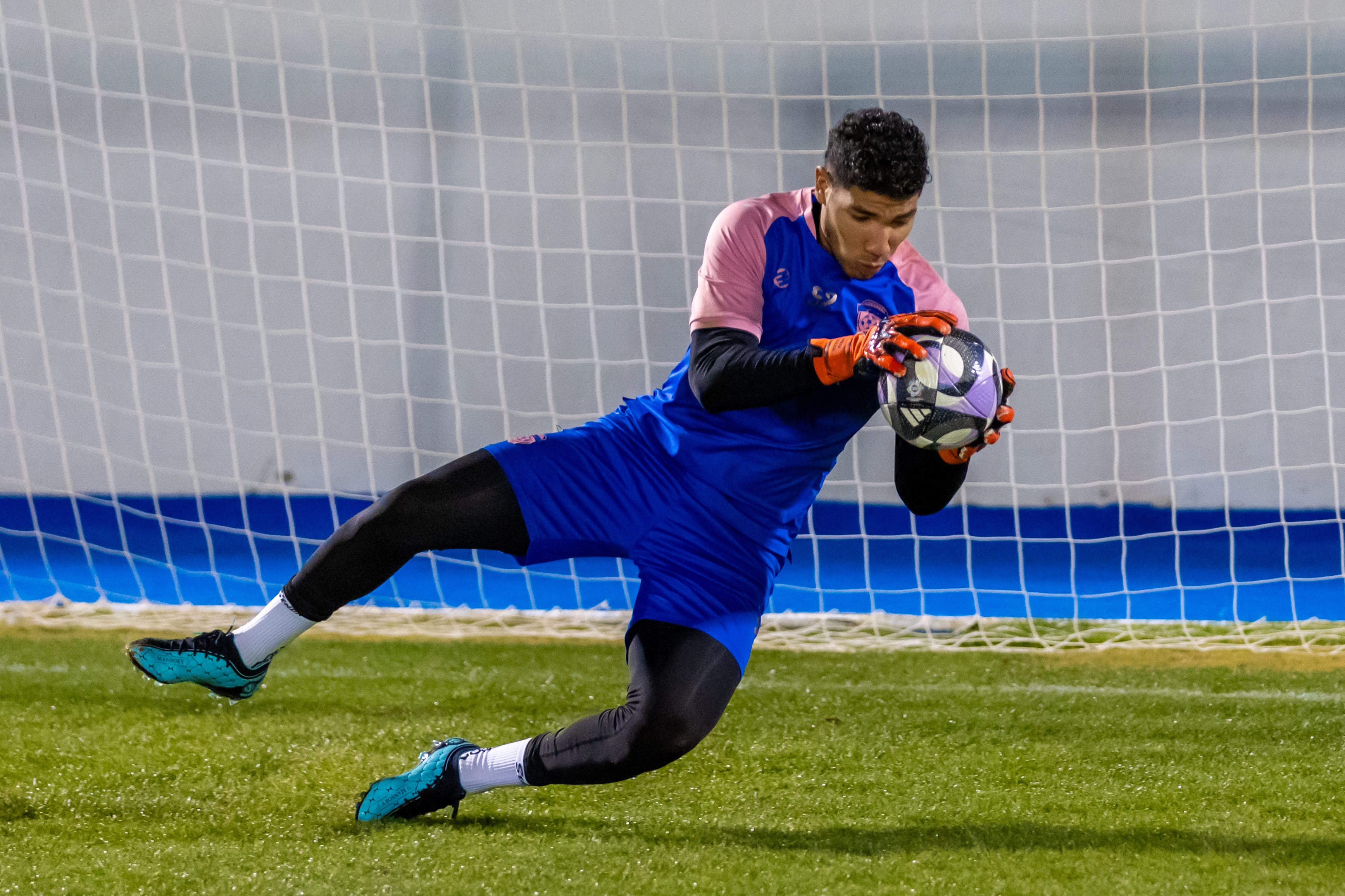 الفيحاء يواصل تحضيراته لمواجهة التعاون