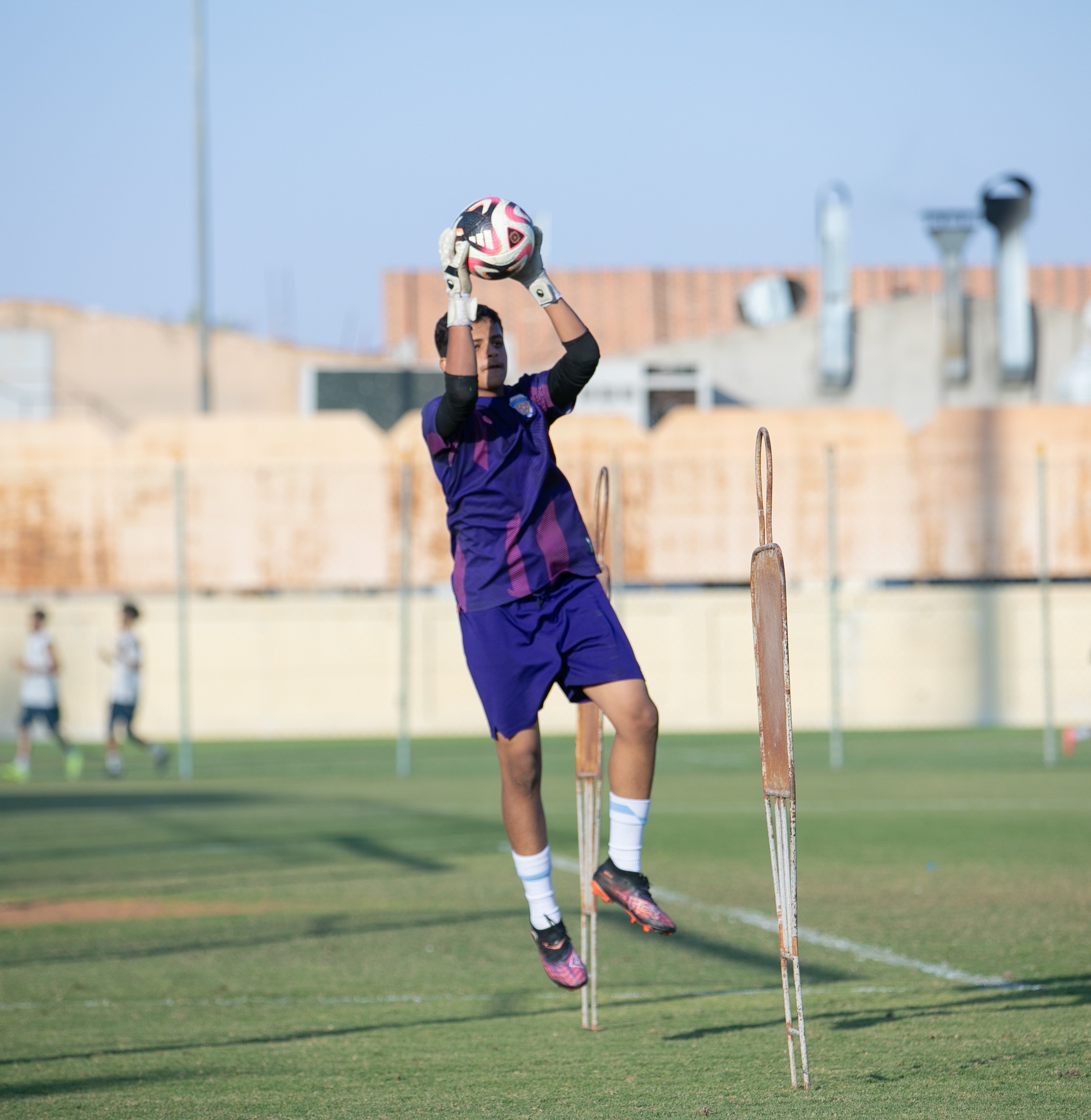 الفيحاء تحت 15 سنة يجري تمرينه الرئيس لمواجهة نظيره نادي الباطن