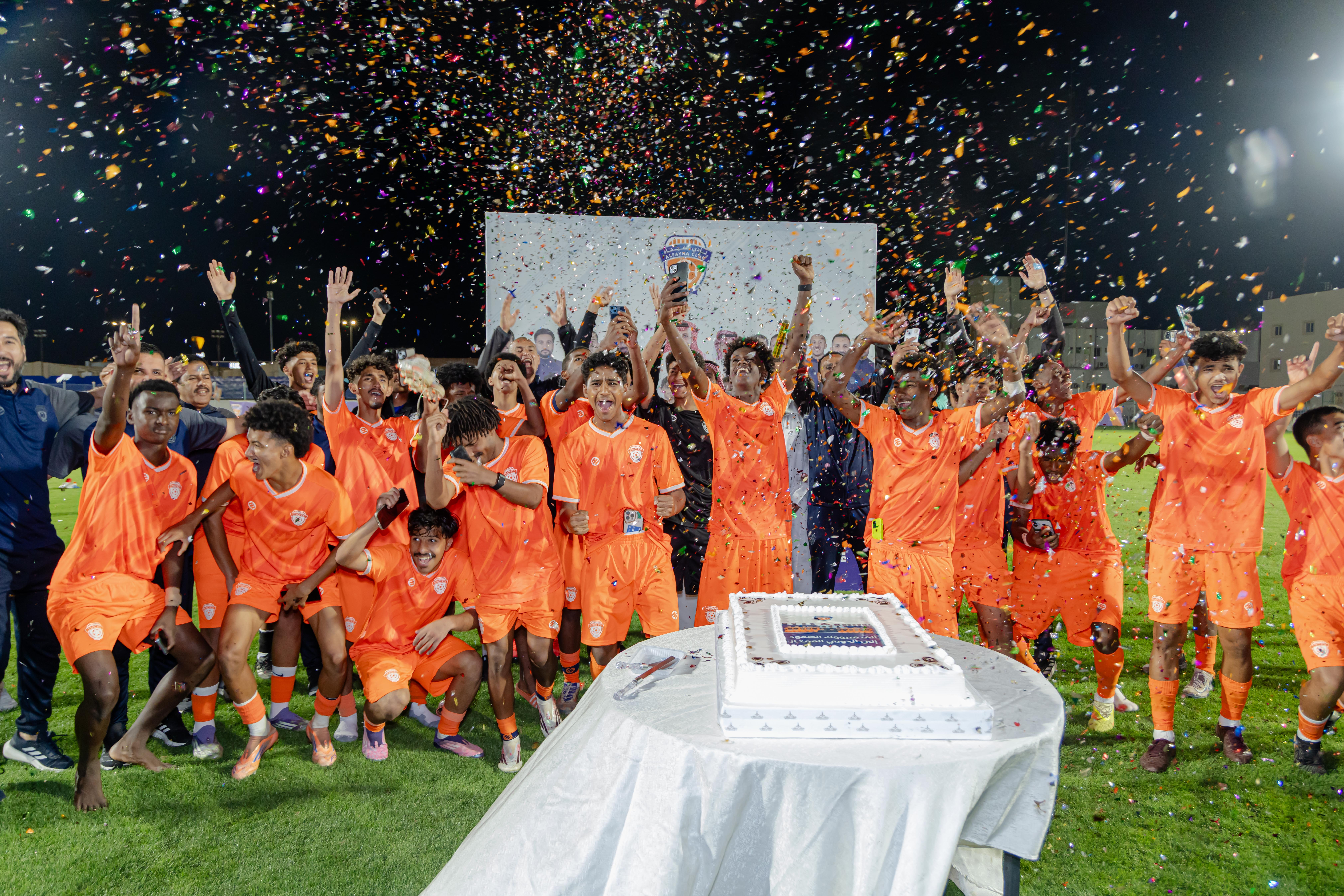 الفيحاء يحتفي بصعود فريق 17 سنة إلى الدوري الممتاز بعد موسم مميز