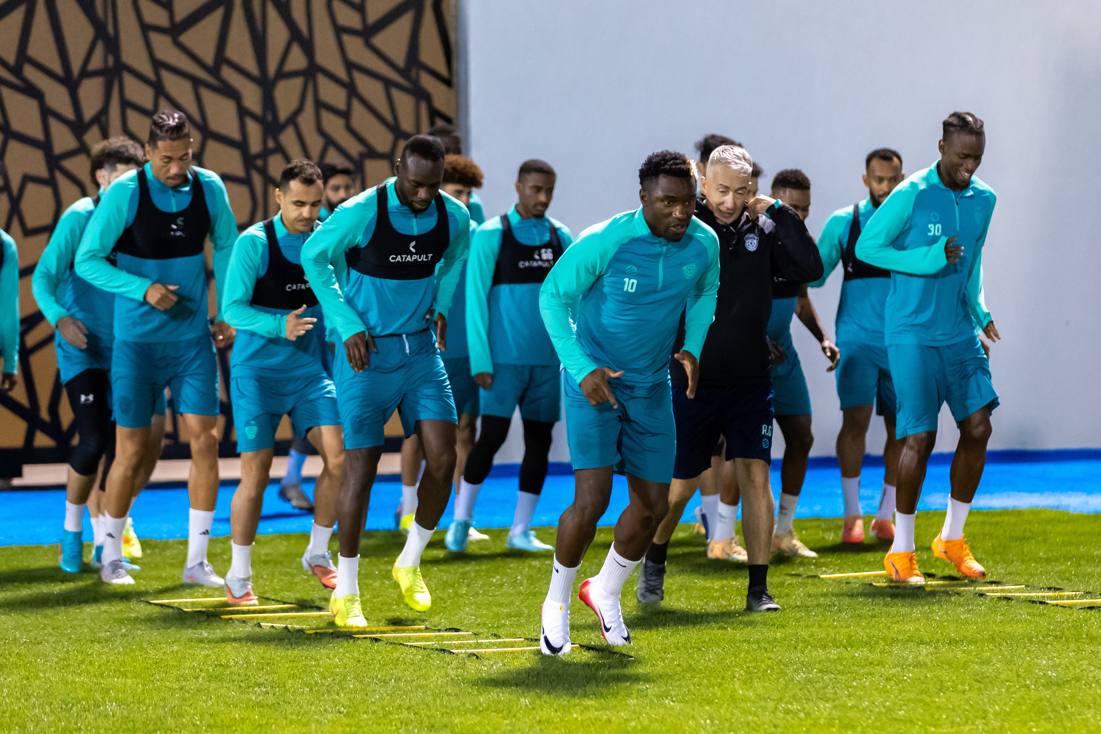 الفيحاء يجري مرانه الرئيس استعداداً لمواجهة التعاون