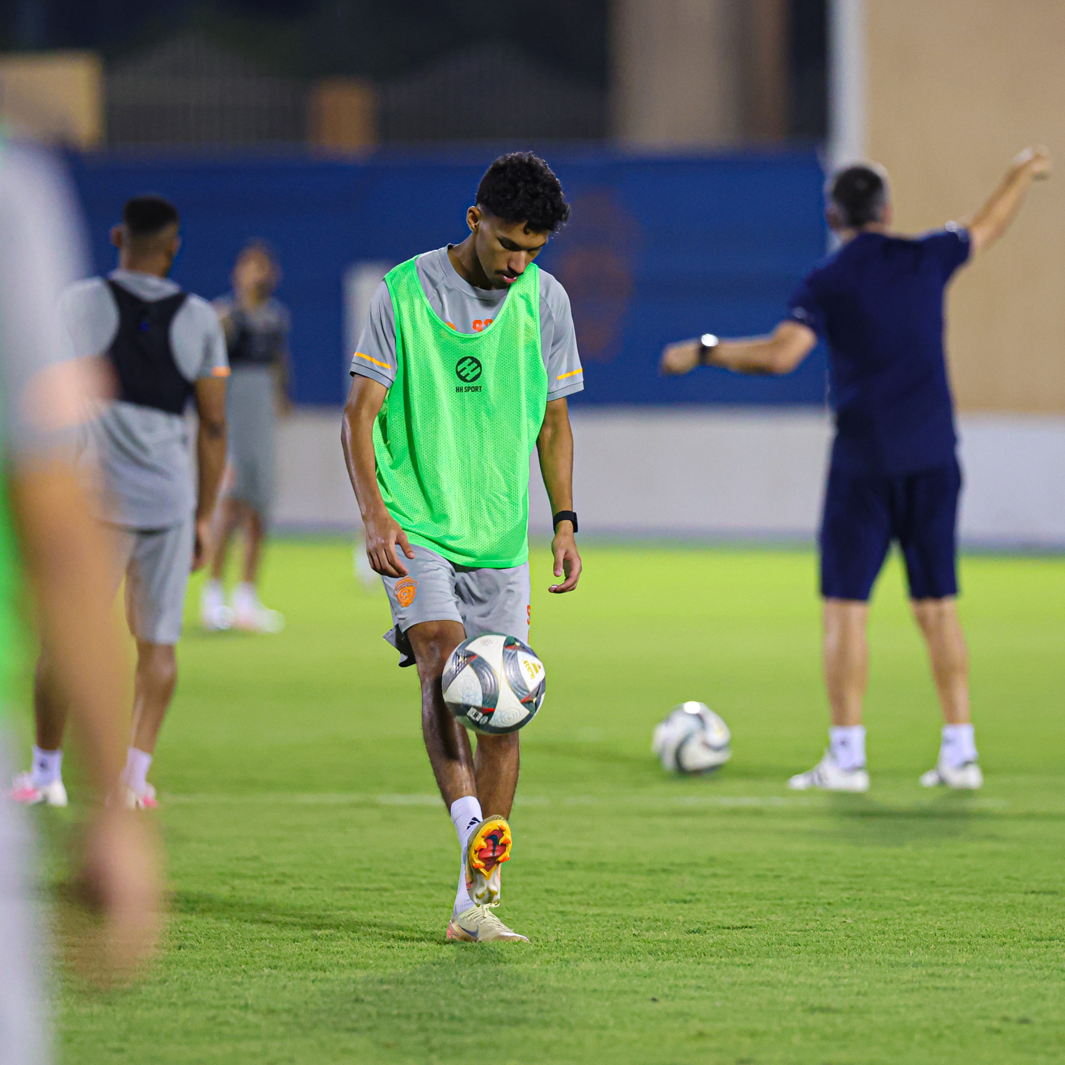 الفيحاء يواصل تدريباته في مقر النادي