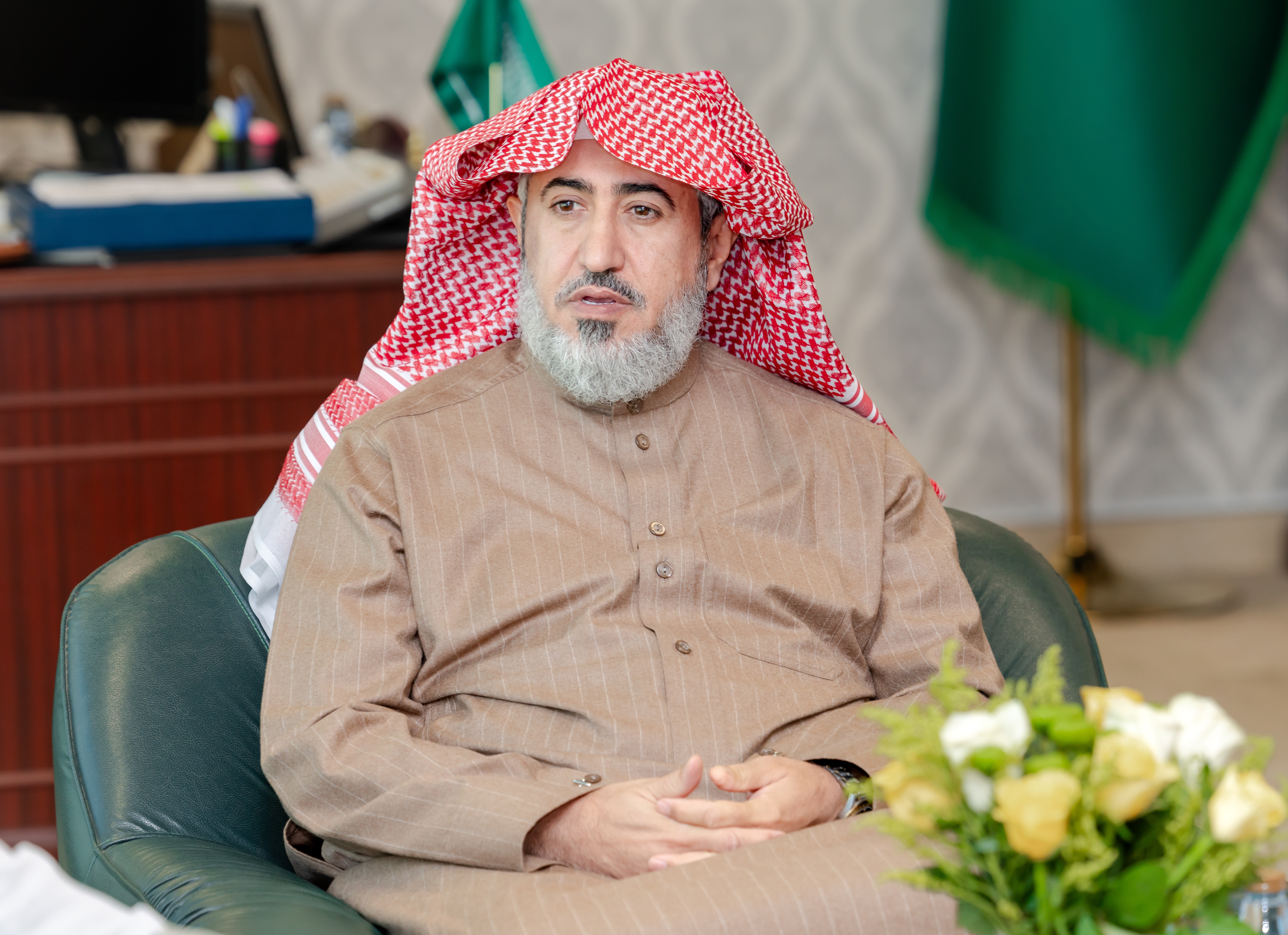 رئيس مجلس الإدارة الدكتور توفيق بن صالح المديهيم يزور وكيل جامعة المجمعة للتنمية والاستثمار الأستاذ الدكتور مسلّم بن محمد الدوسري .