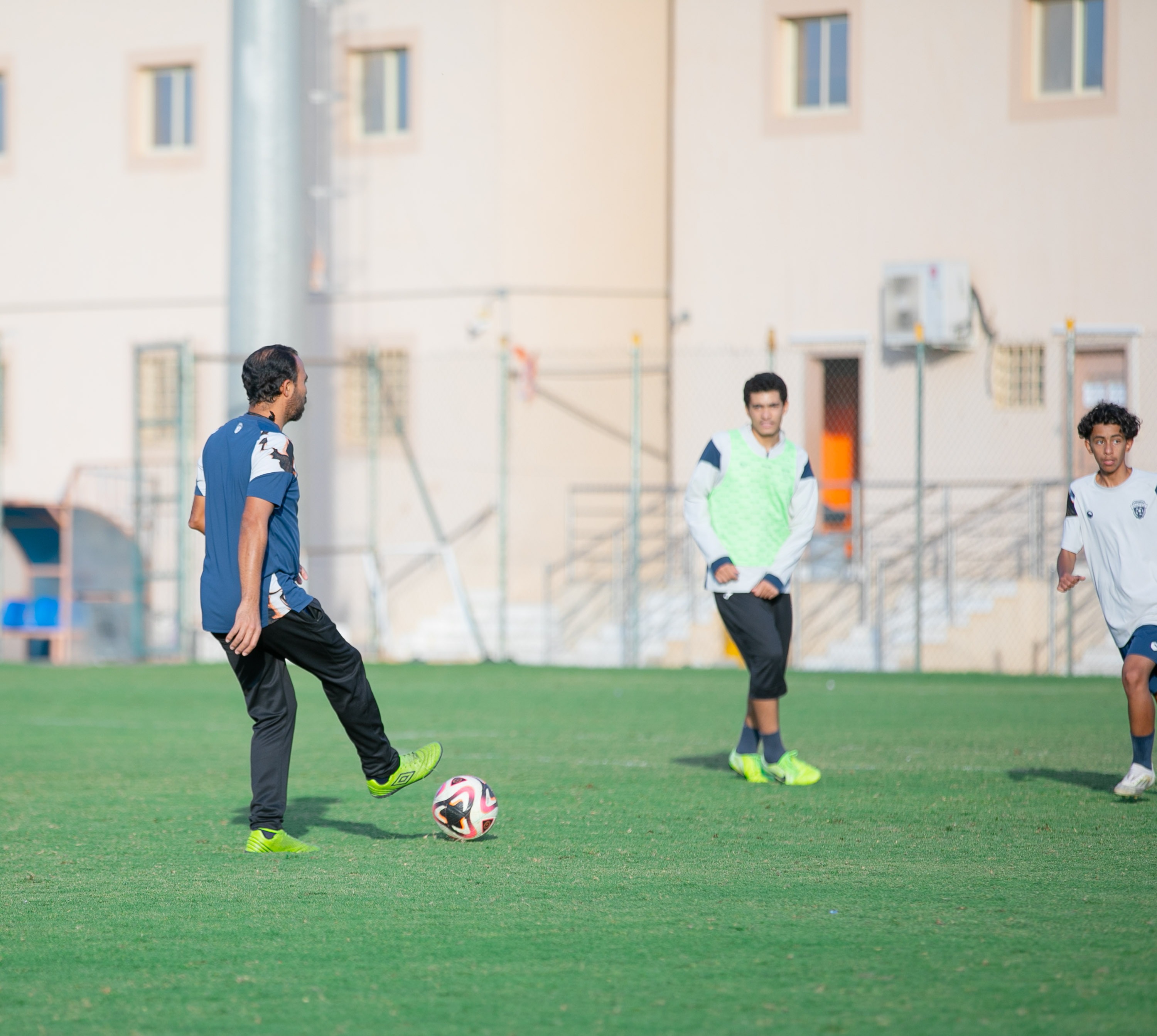 الفيحاء تحت 15 سنة يجري تمرينه الرئيس لمواجهة نظيره نادي الطائي