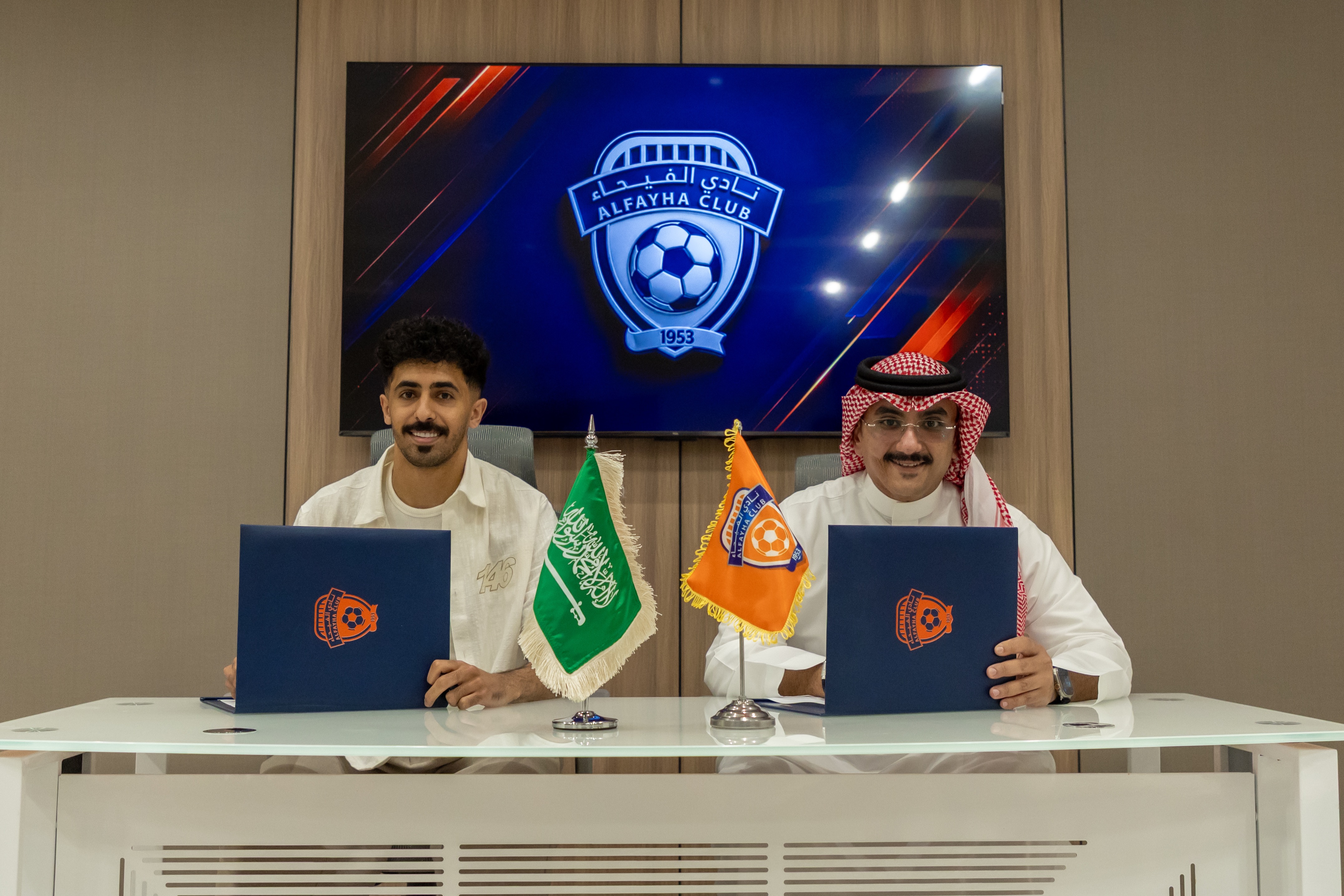 مجلس إدارة الفيحاء ينهي إجراءات التعاقد مع اللاعب عبدالله القحطاني حتى 2029