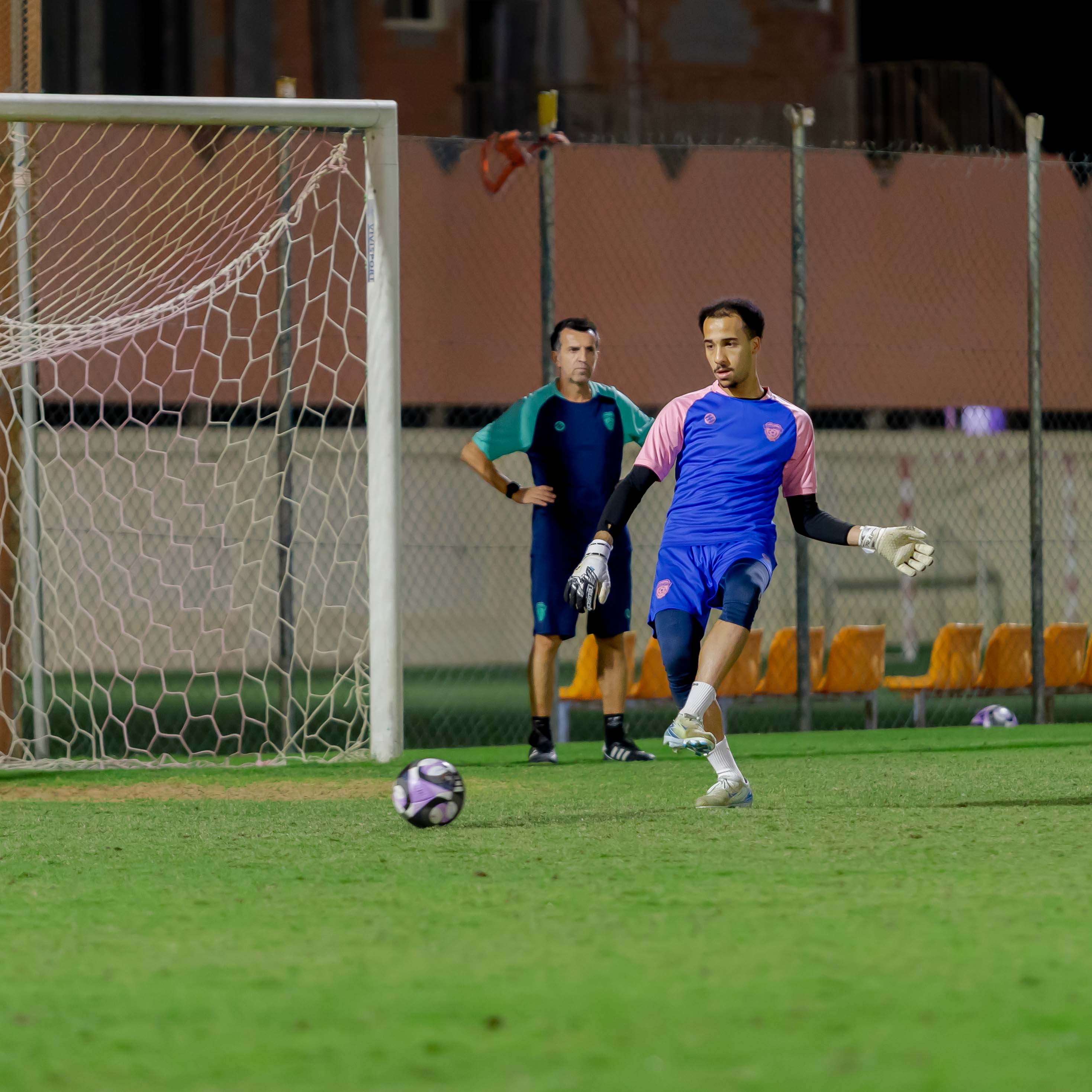 الفيحاء تحت 21 عامًا يُجري تمرينه الرئيس استعدادًا لملاقاة القادسية .