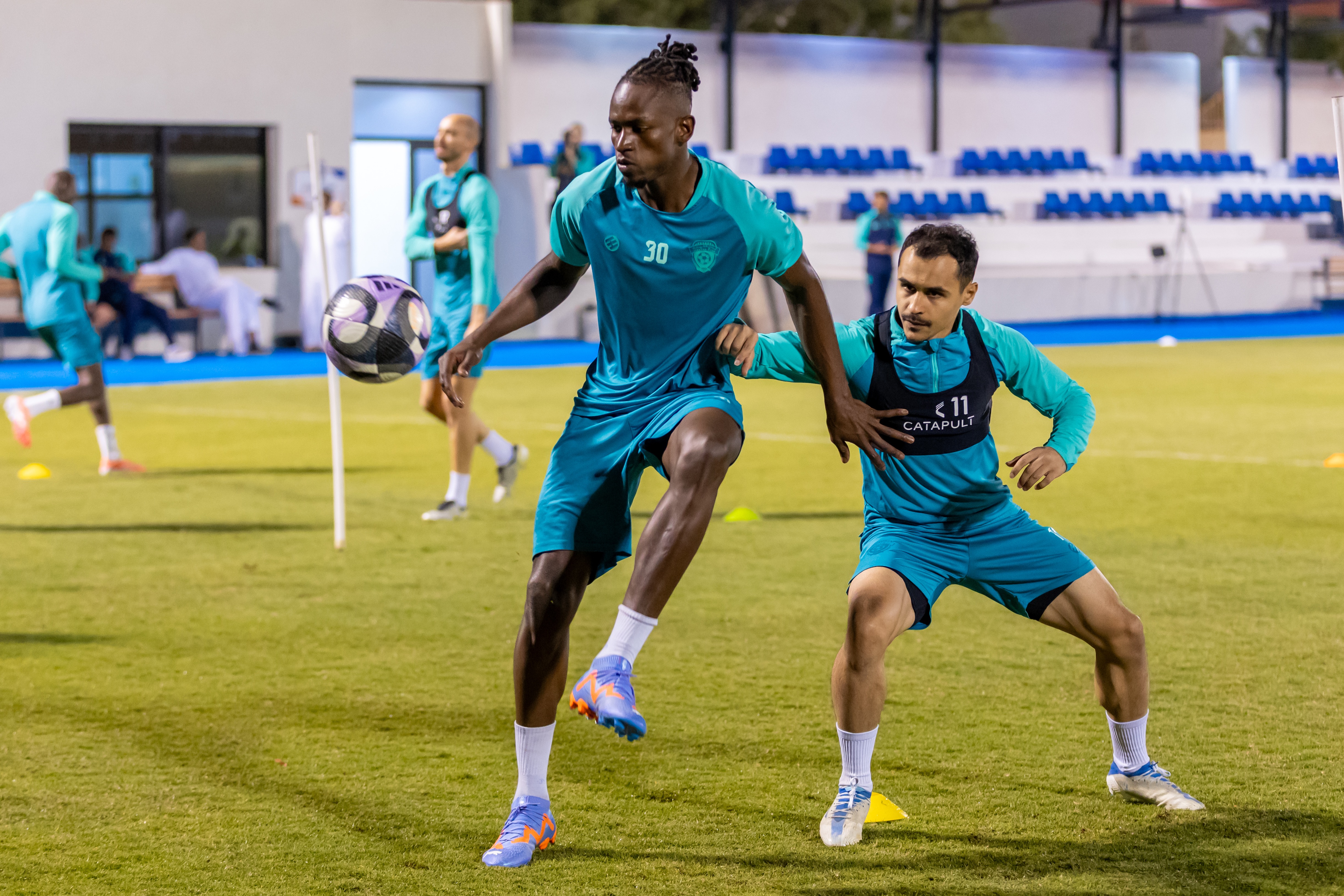 الفيحاء يواصل تدريباته اليومية بحصة مسائية في المجمعة