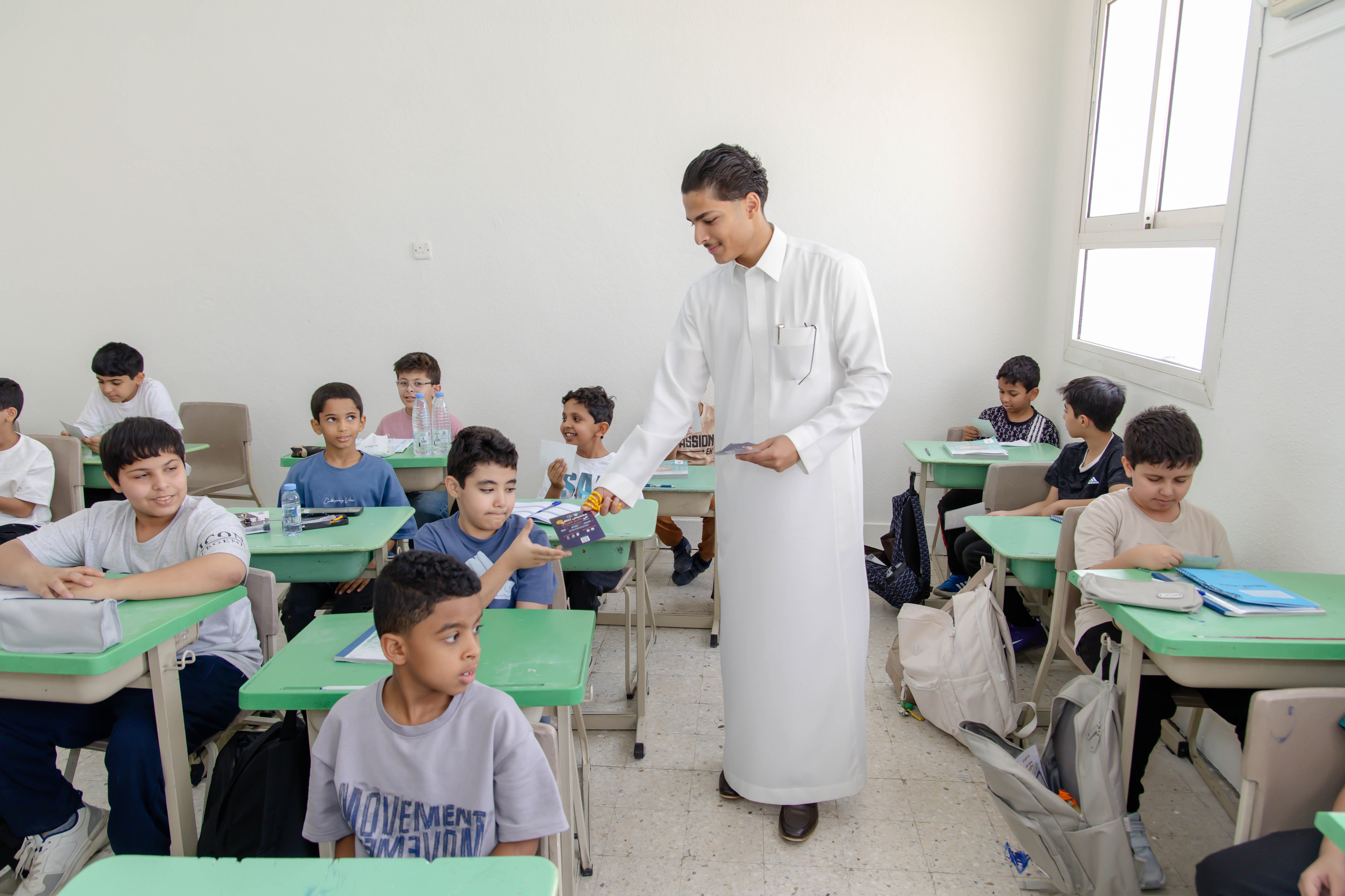 زيارات لعدد من مدارس محافظة المجمعة، ولقاءات مع الطلاب، وتذاكر مجانية للمباراة القادمة؛ تعزيزًا لارتباط النادي بمجتمعه..