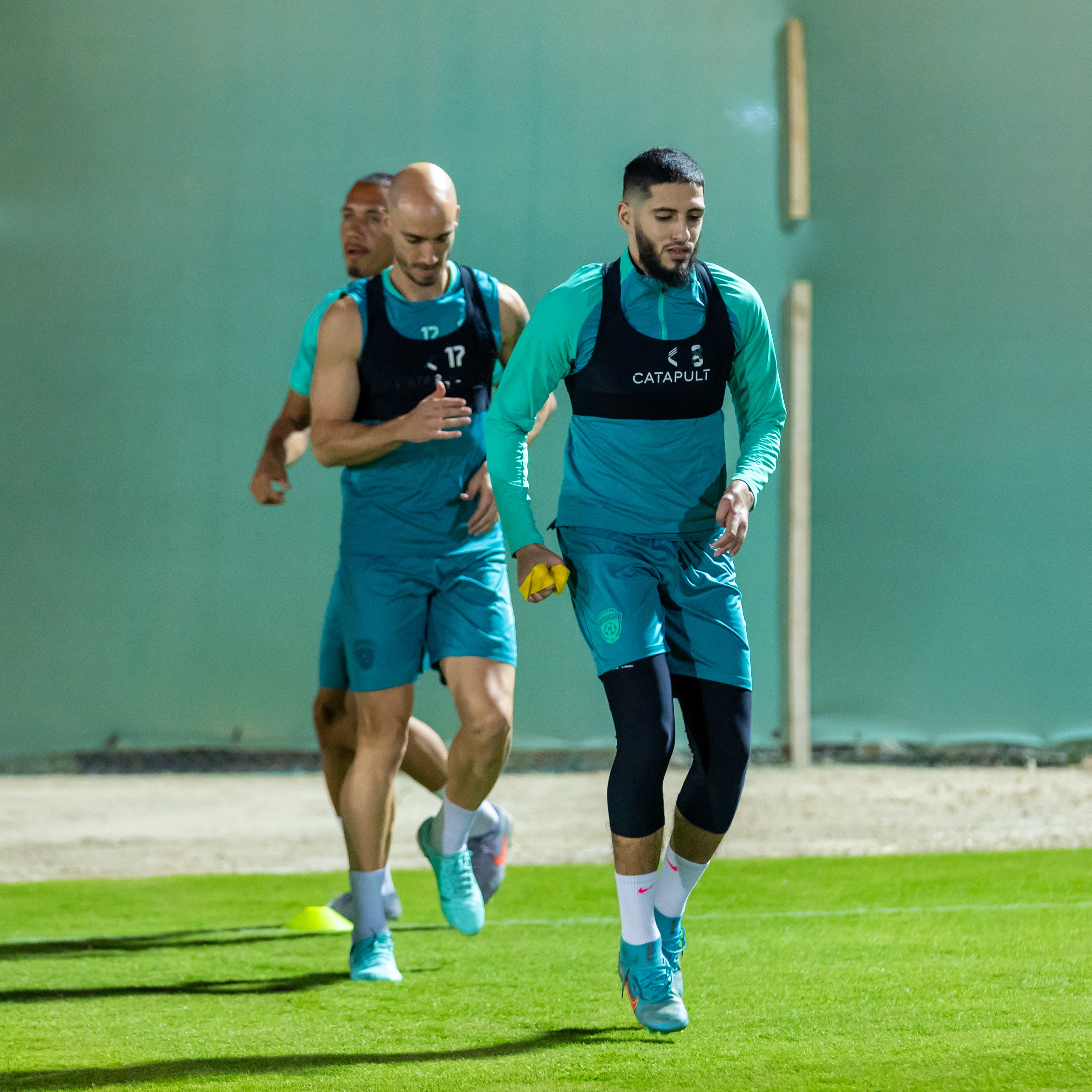 الفيحاء يصل إلى الدمام، ويجري مرانه الأخير استعداداً لمواجهة الإتفاق