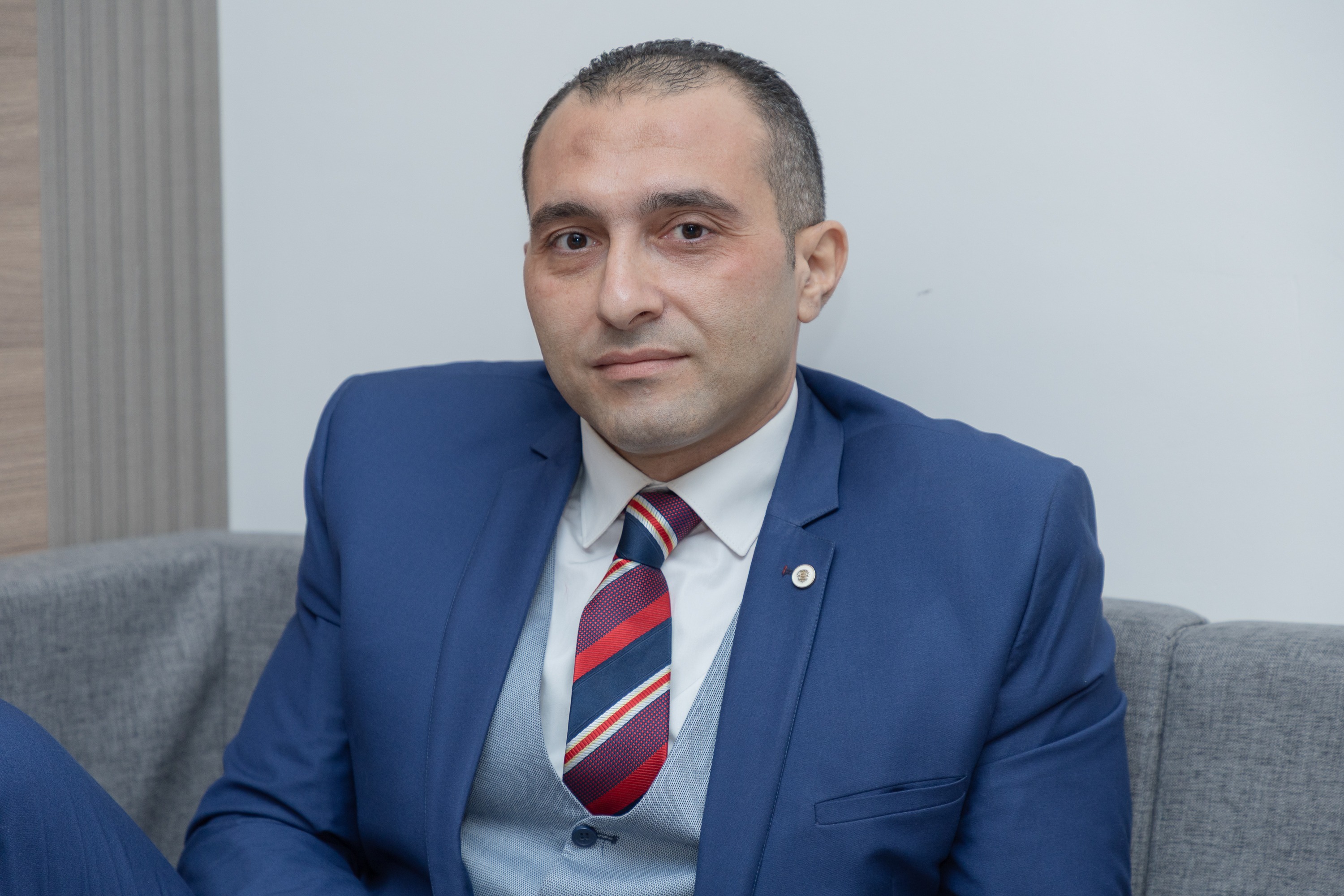 إدارة نادي الفيحاء تكرم الأستاذ خالد بن سعد الفقي، مدير الحوكمة والامتثال والمخاطر بالنادي