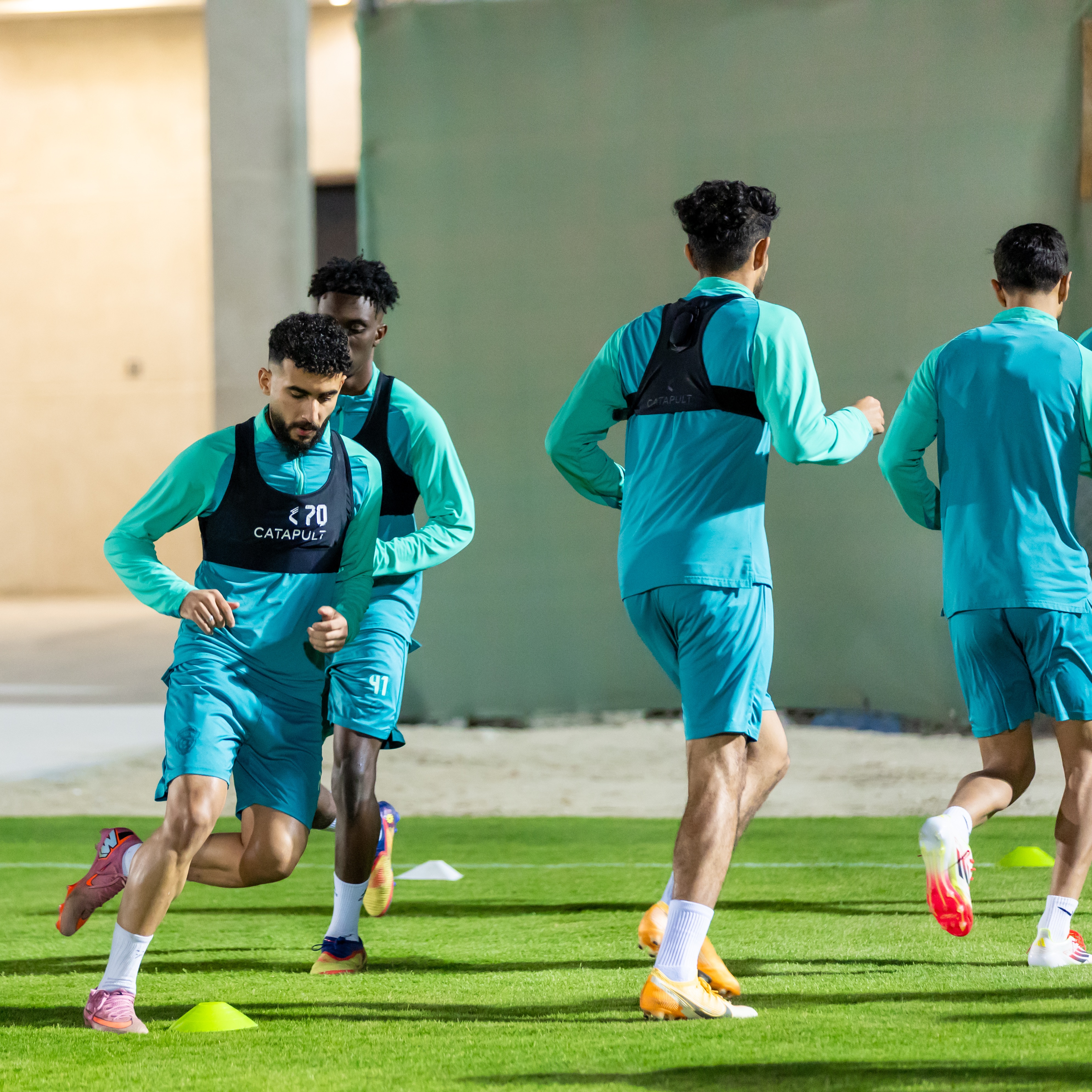 الفيحاء يصل إلى الدمام، ويجري مرانه الأخير استعداداً لمواجهة الإتفاق