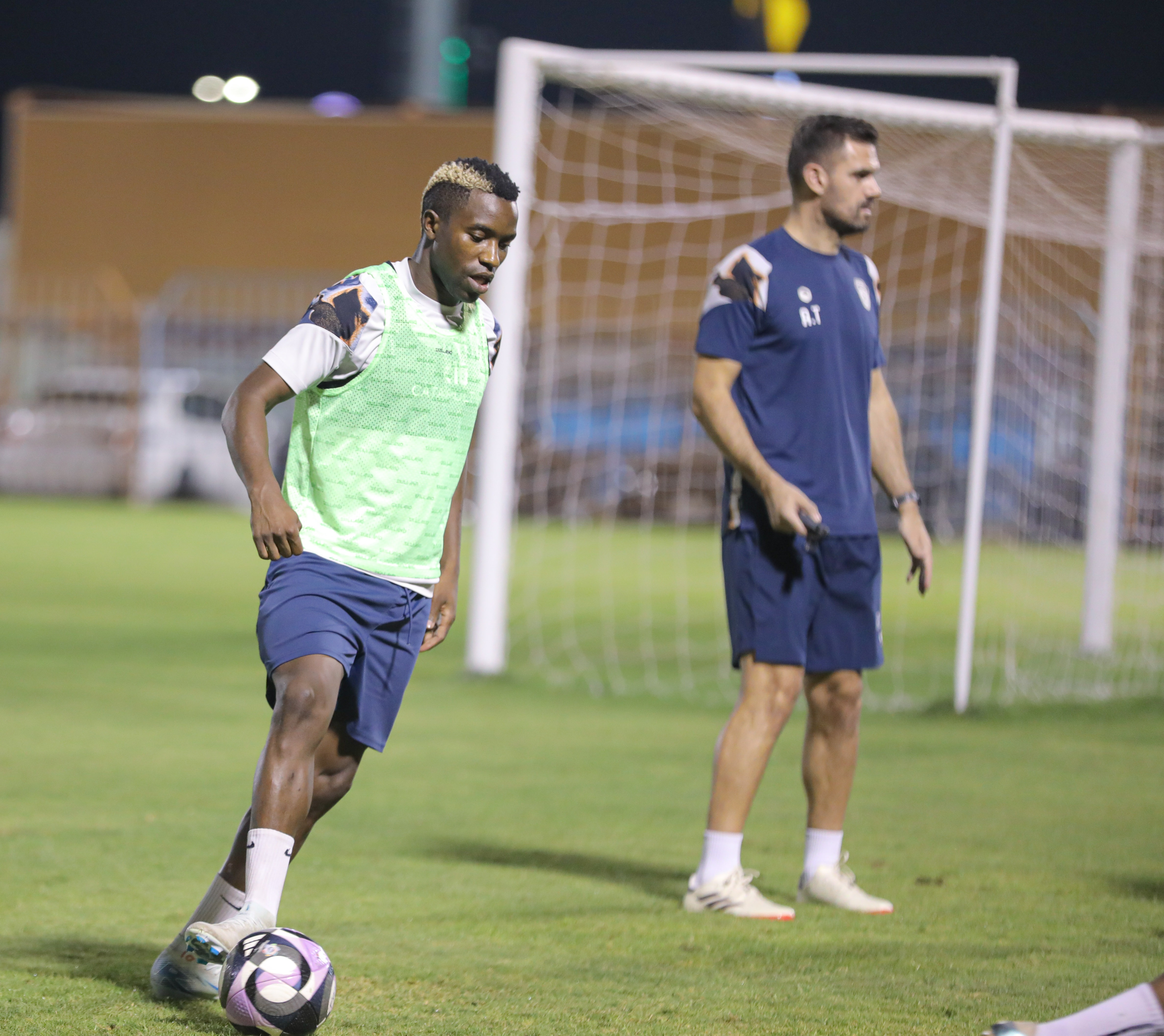 الفيحاء يواصل استعداداته لمواجهة الهلال ضمن الجولة السابعة من دوري روشن السعودي