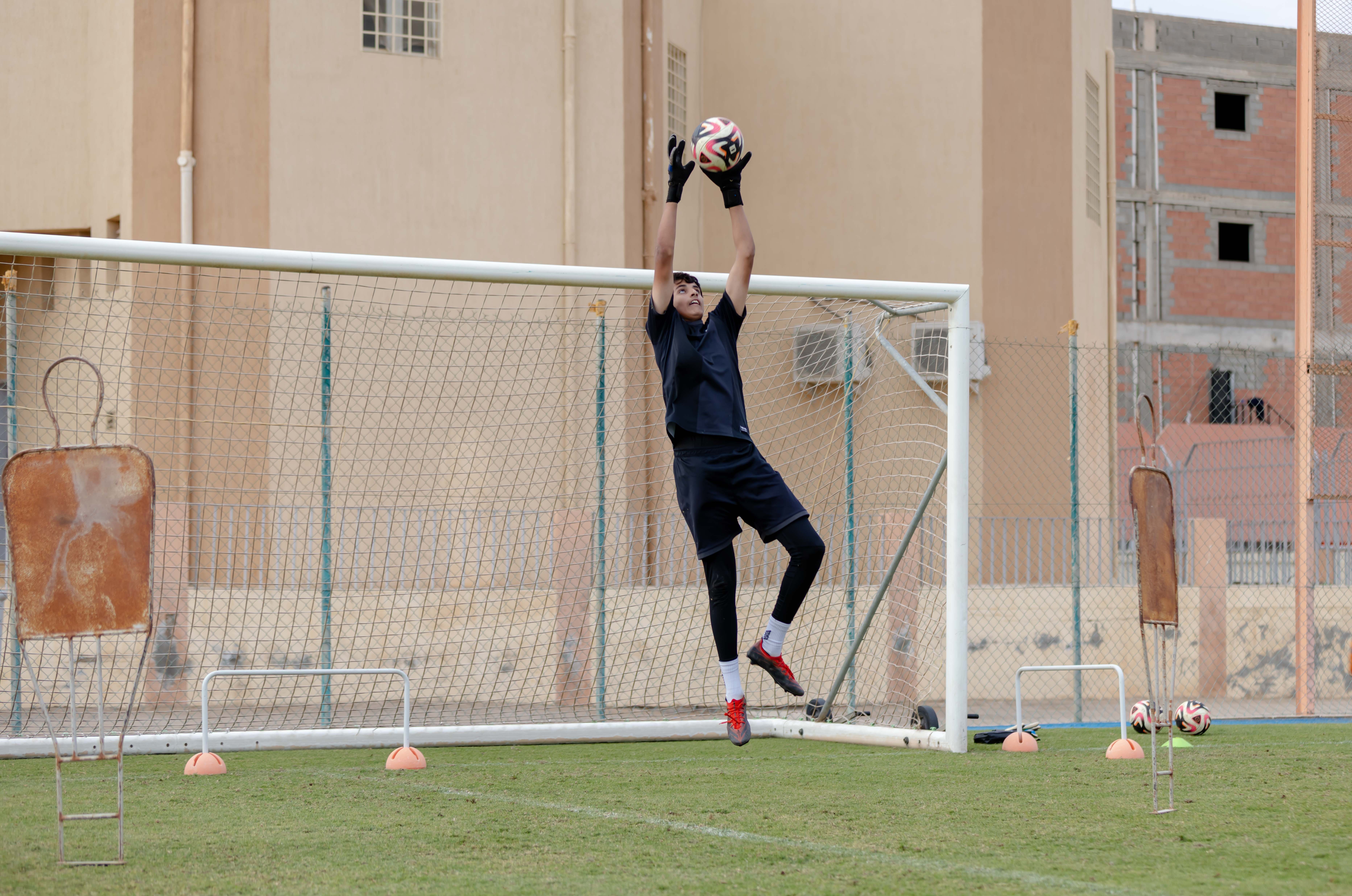 الفيحاء تحت 15 سنة يجري تمرينه الرئيس لمواجهة نظيره نادي الهلال