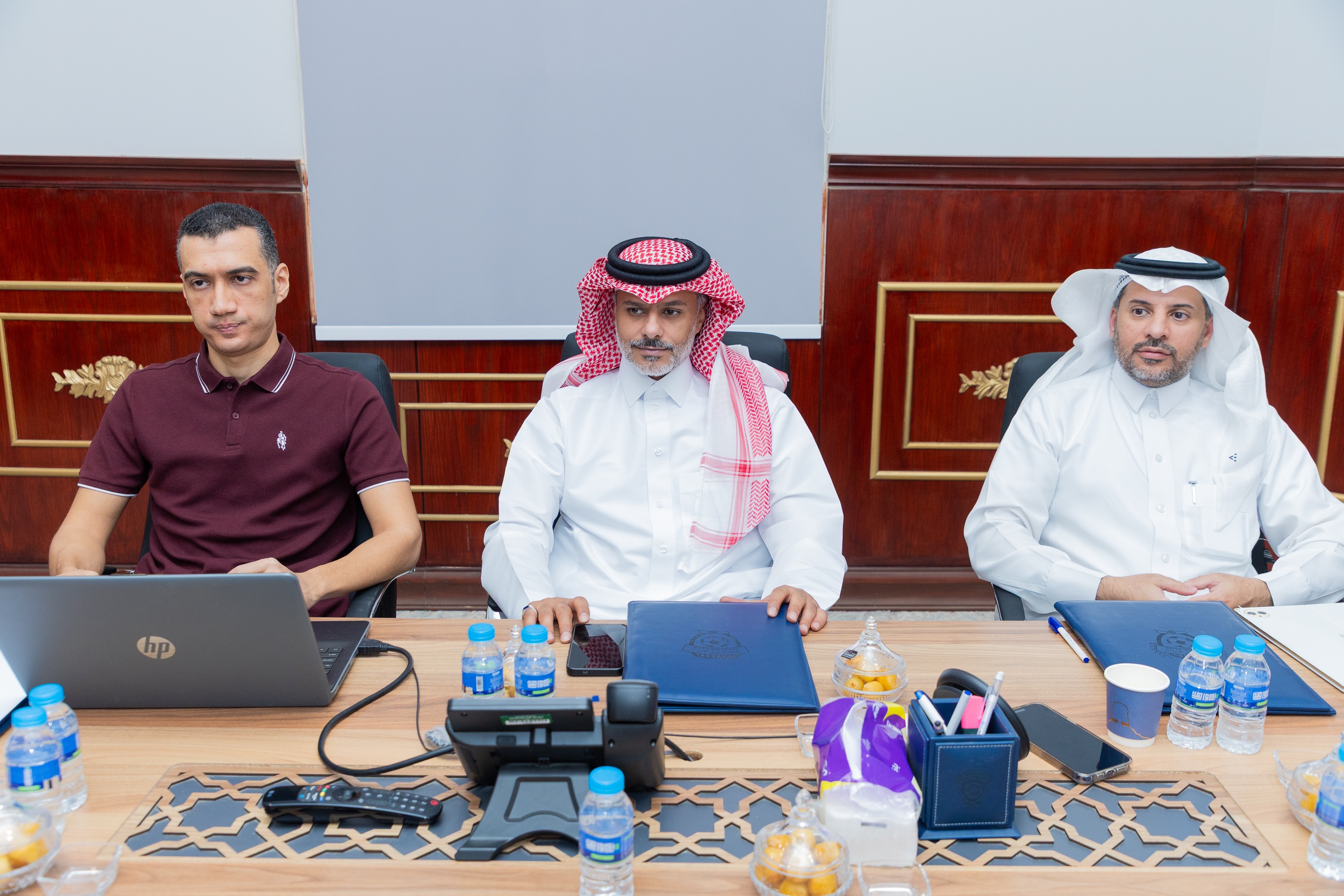 مجلس إدارة النادي يعقد اجتماعه الدوري