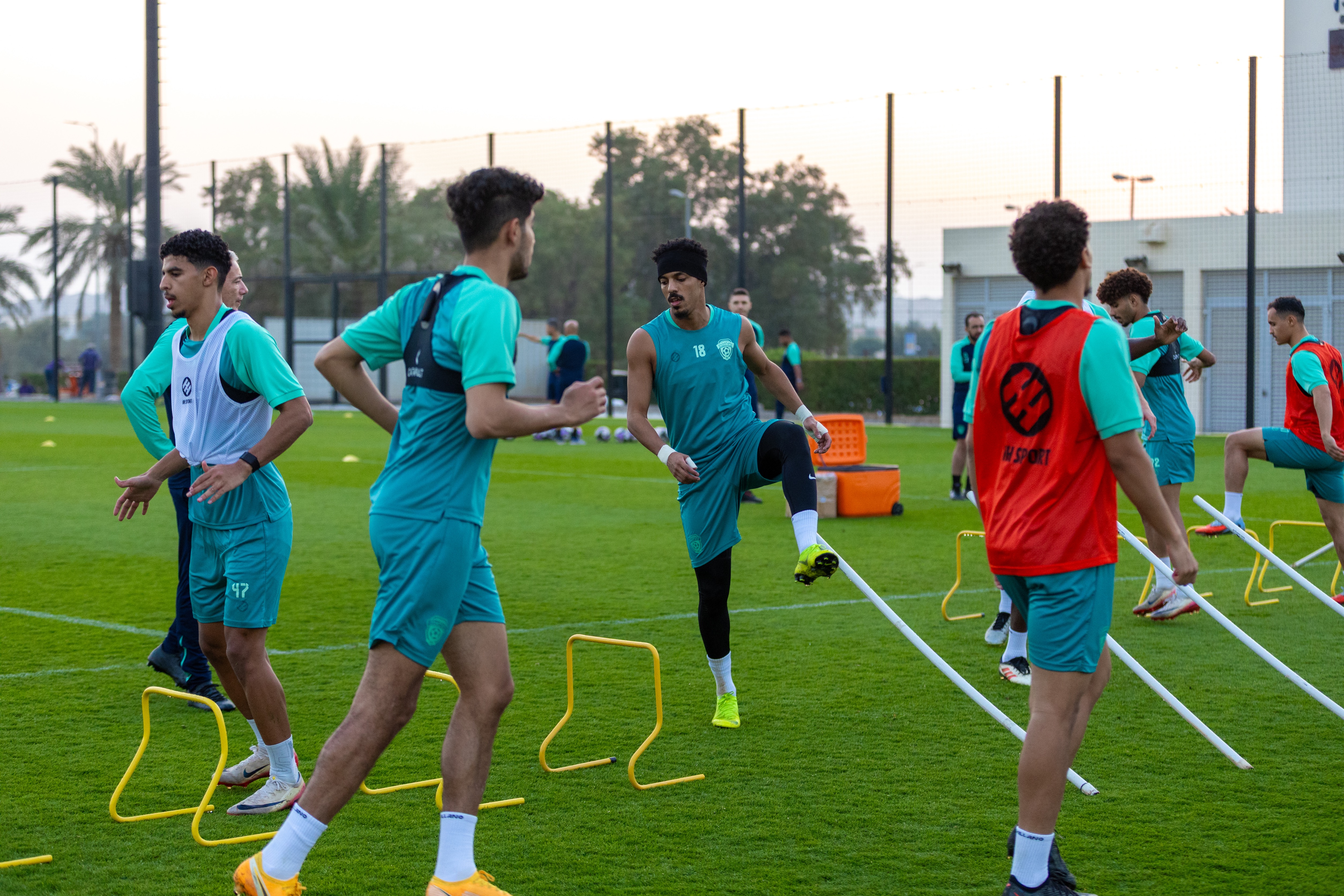 الفيحاء يواصل برنامجه الإعدادي في معسكر العين بحصتين تدريبيتين