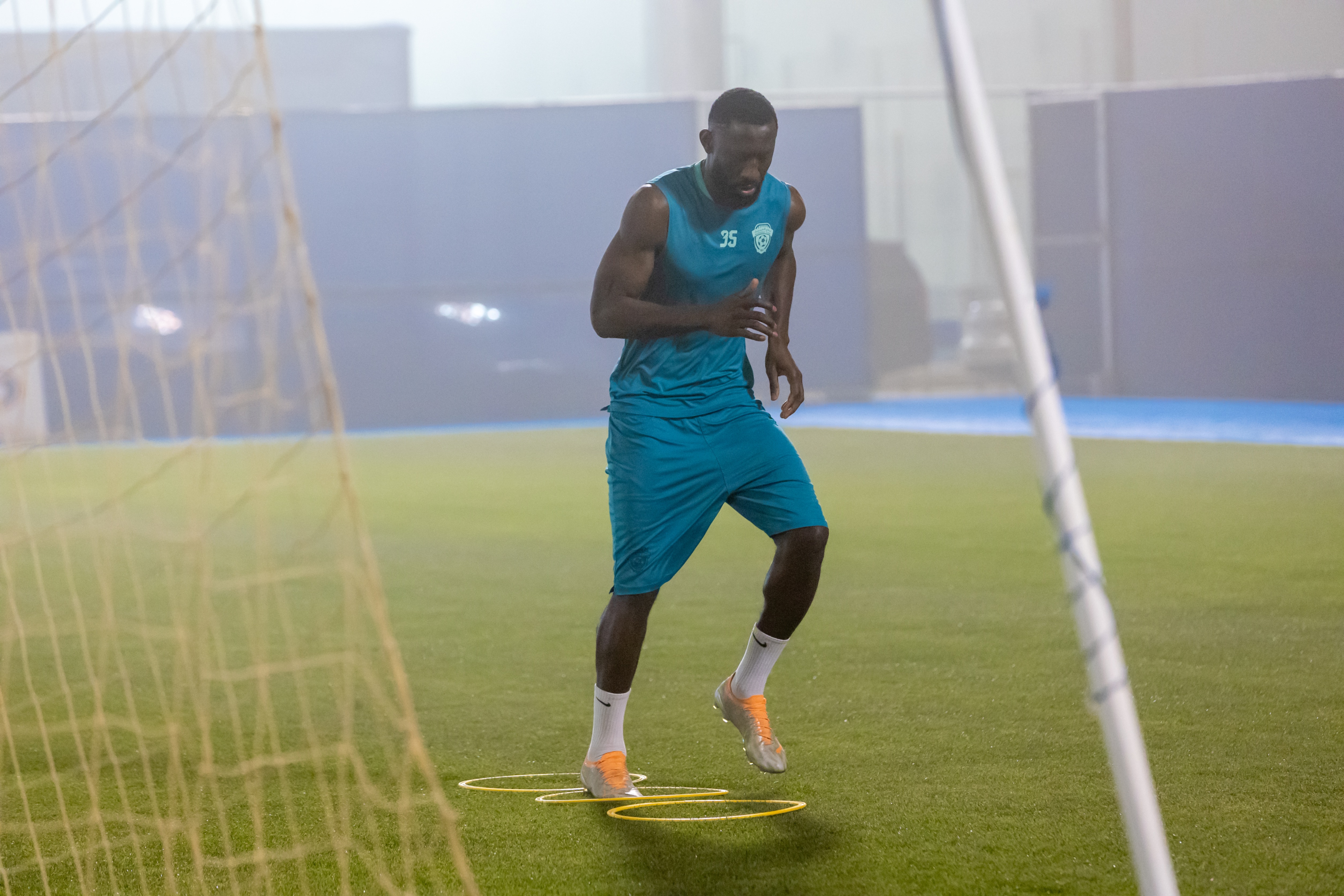 الفيحاء يستأنف تدريباته بحصة استرجاعية بمقر النادي