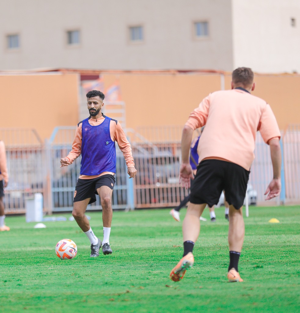 الفيحاء يواصل تدريباته اليومية استعداداً لعودة المنافسات