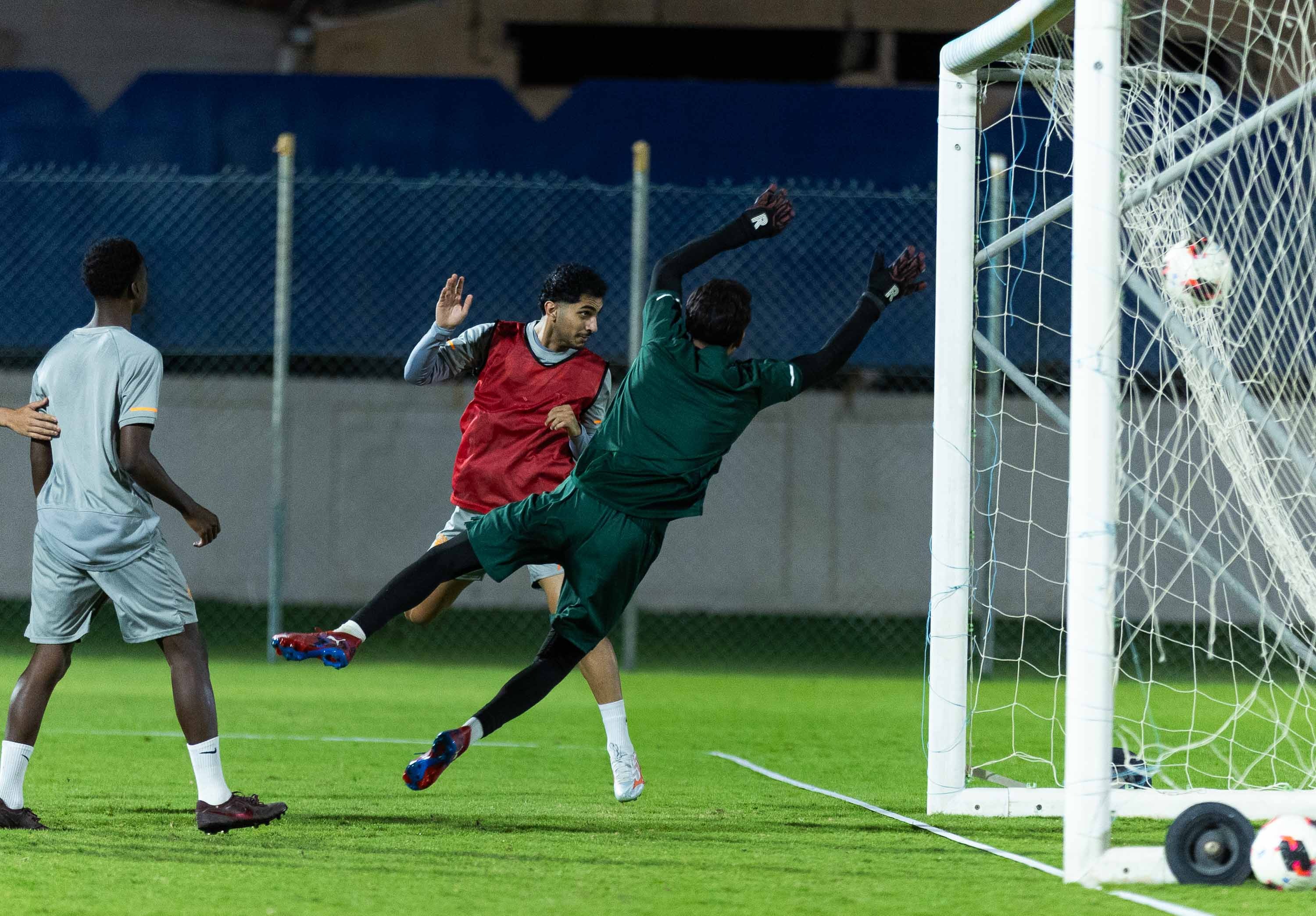 الفيحاء U21 ينهي تحضيراته استعدادًا لملاقاة الهلال .